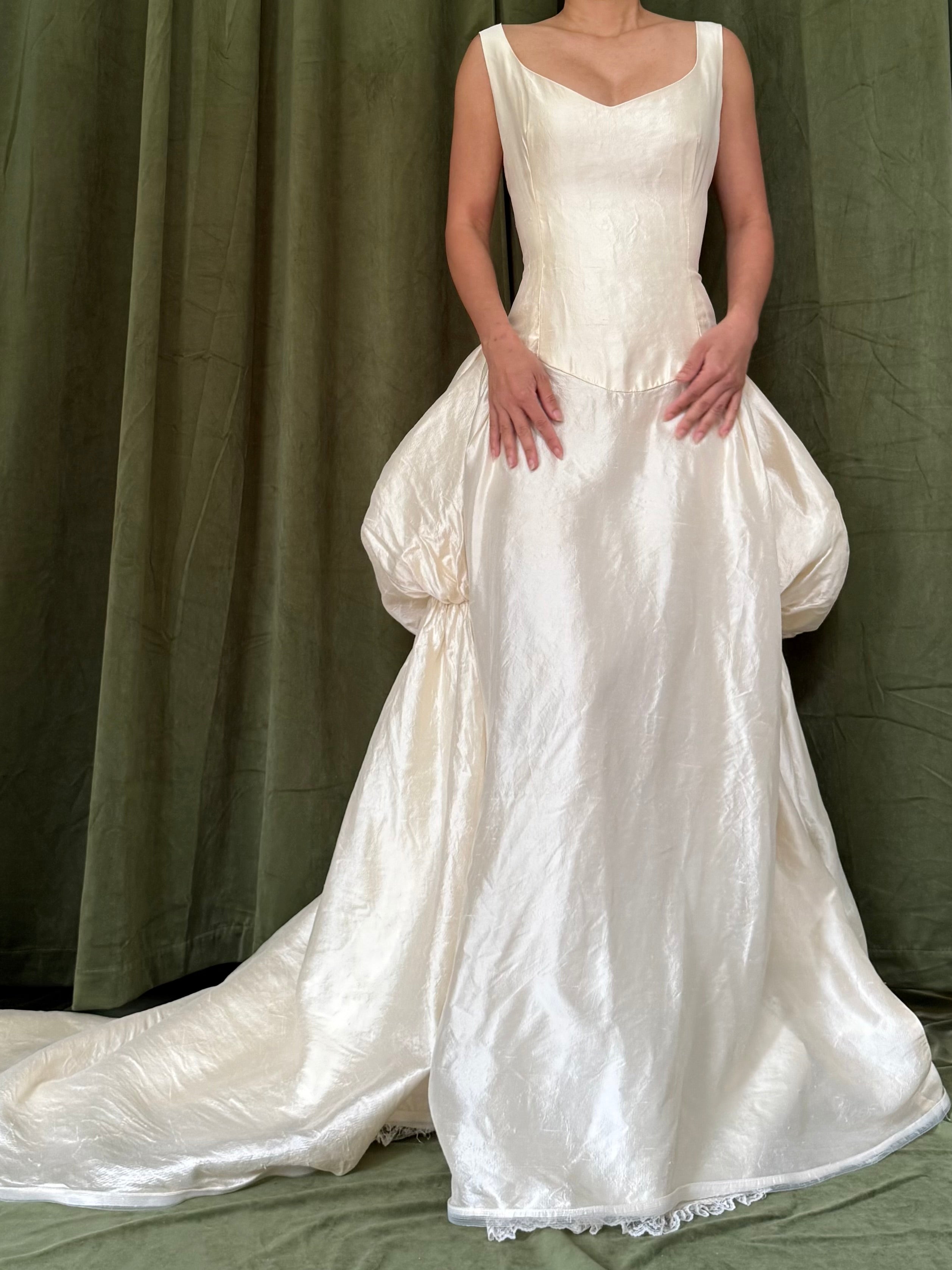 1990s Raw Silk Scoop Neck Gown - M/6