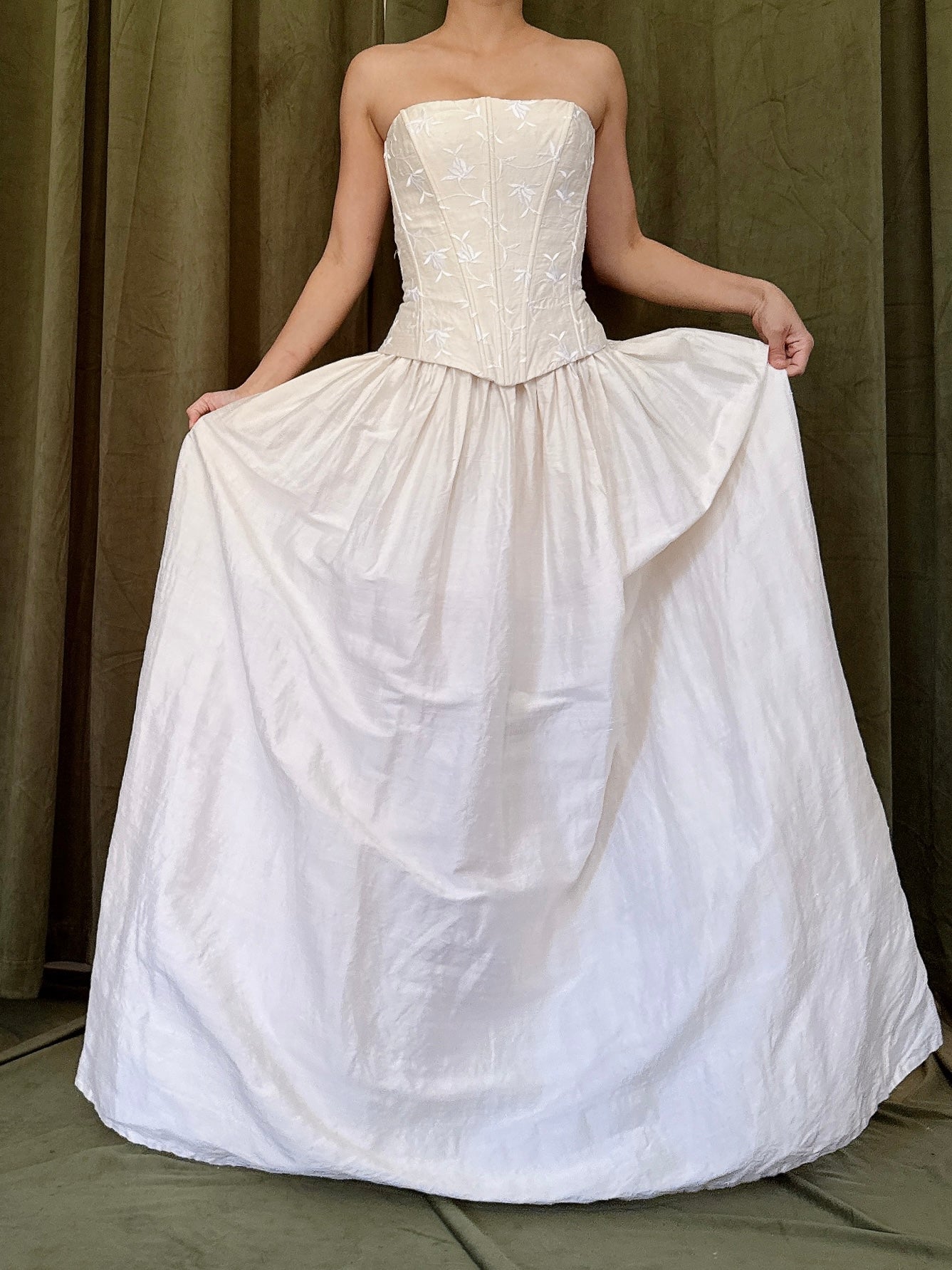Vintage Jessica McClintock Raw Silk Gown - S