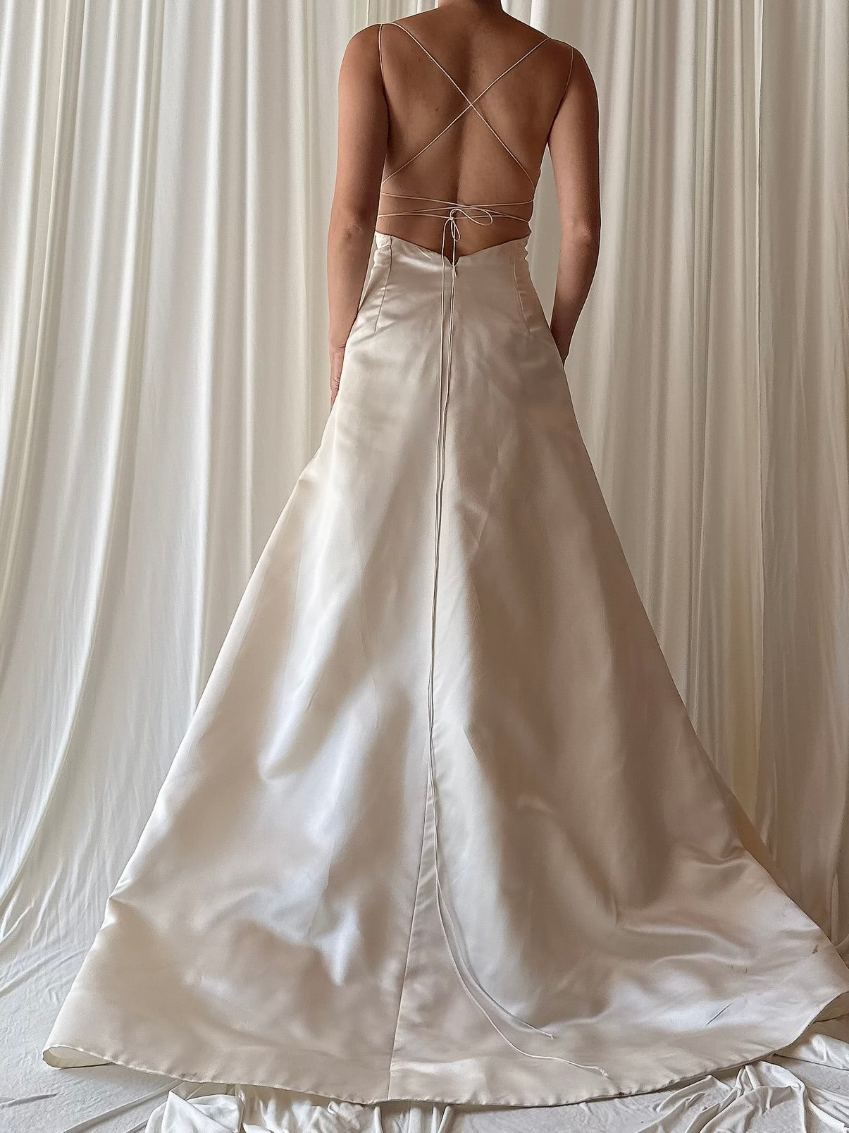 Vintage Vera Wang Silk Gown - 4-6