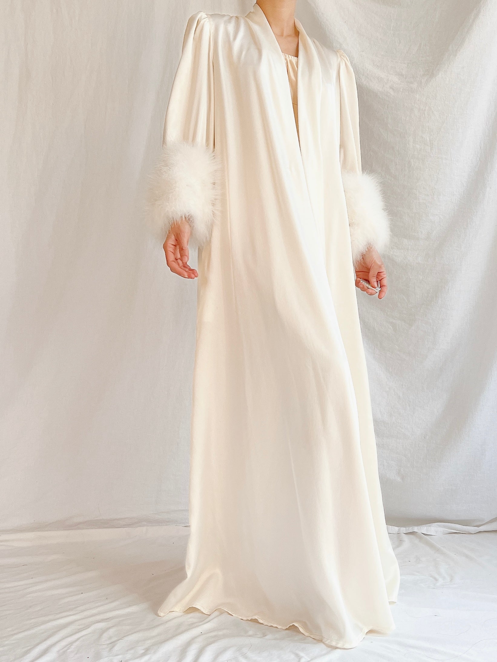 1960s Lucie Ann Satin Marabou Duster - S-M