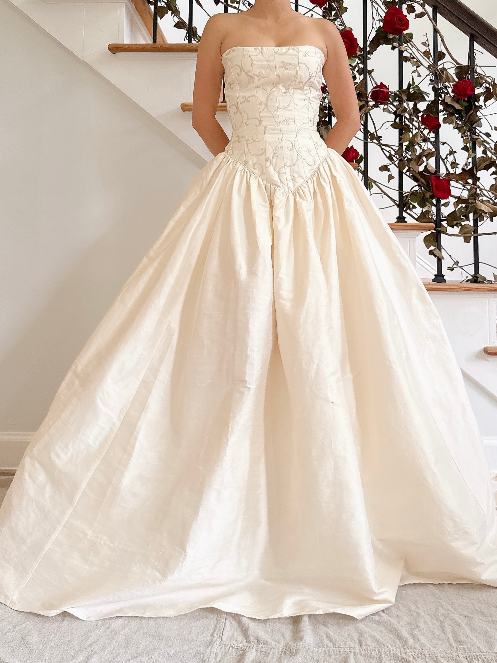 1990s Ivory Strapless Gold Embroidered Gown - 34B/26W/53L from mid bust