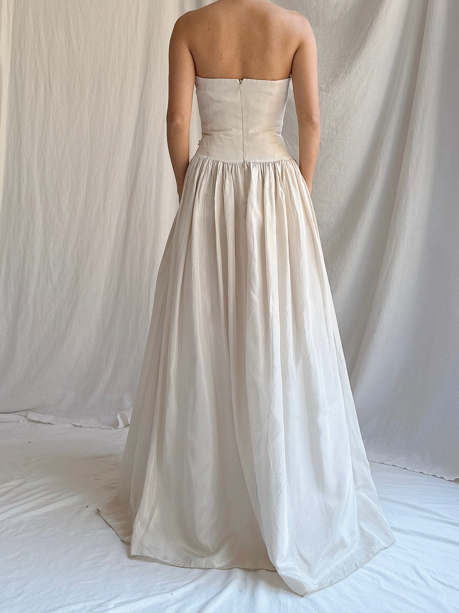 Vintage Cachet Oyster Dress - S/M 6