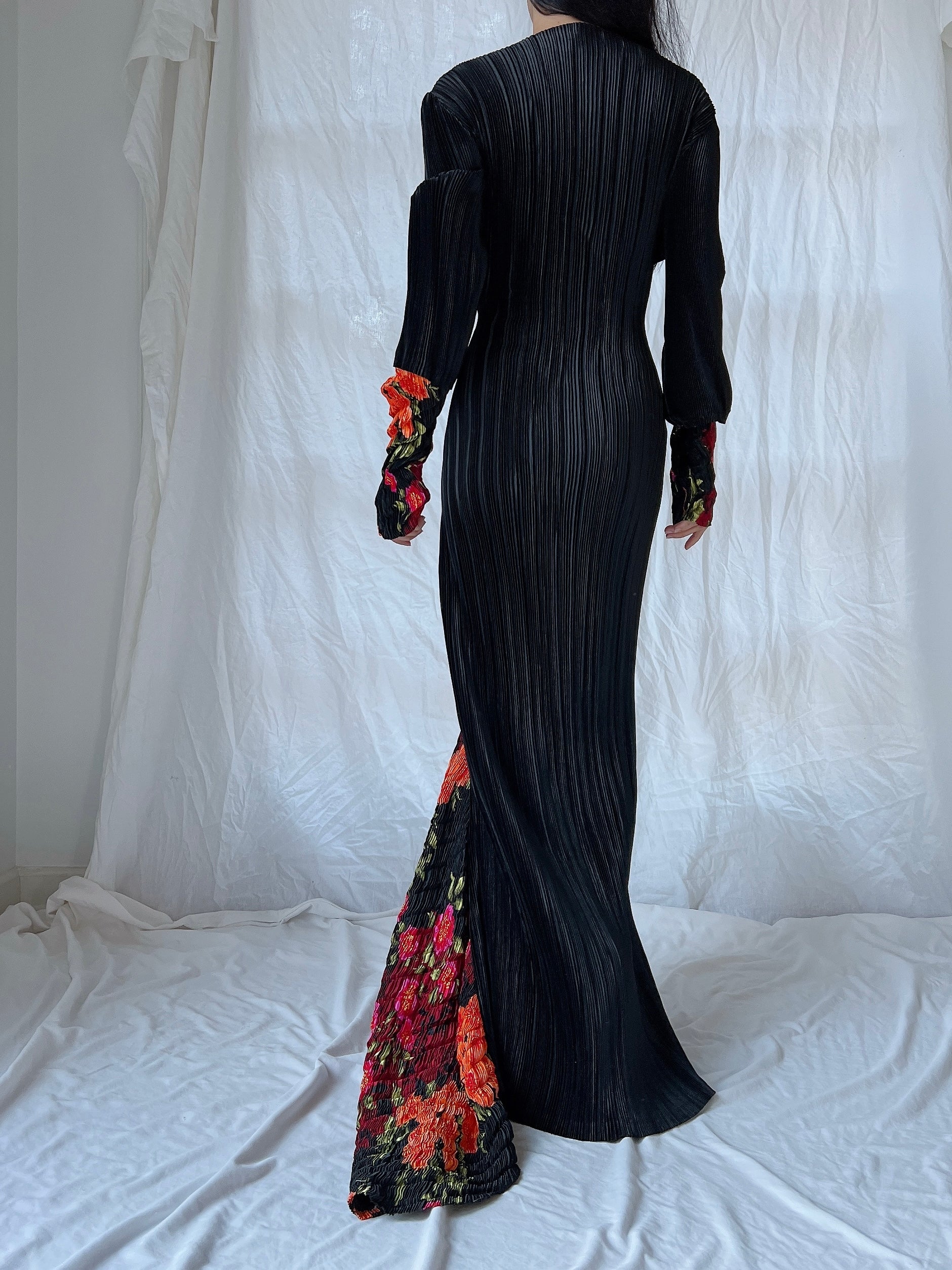 Vintage Mashiah Pleated Gown - M/L