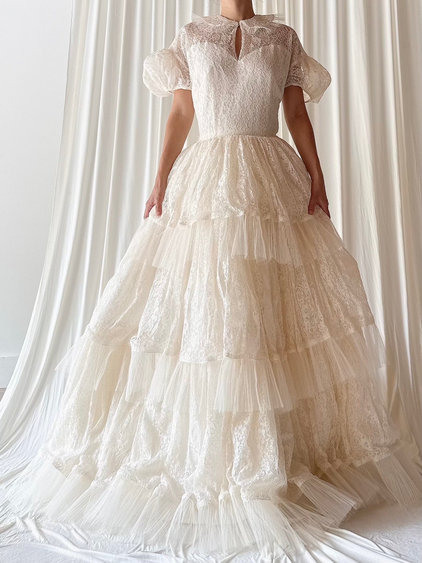 1950s Lace and Tulle Gown - S