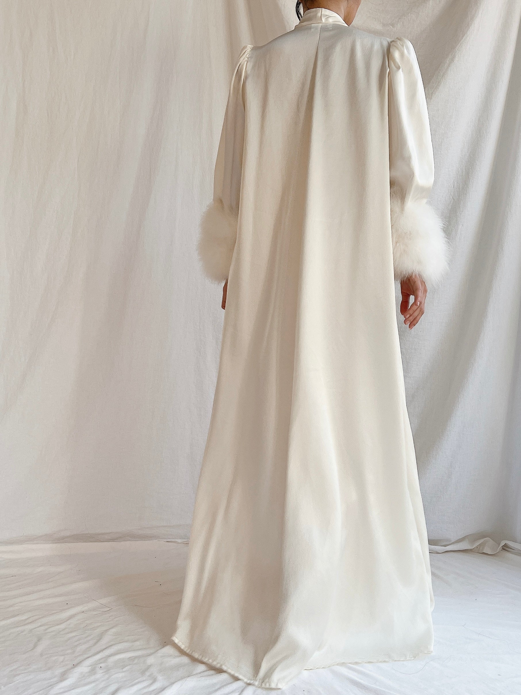 1960s Lucie Ann Satin Marabou Duster - S-M