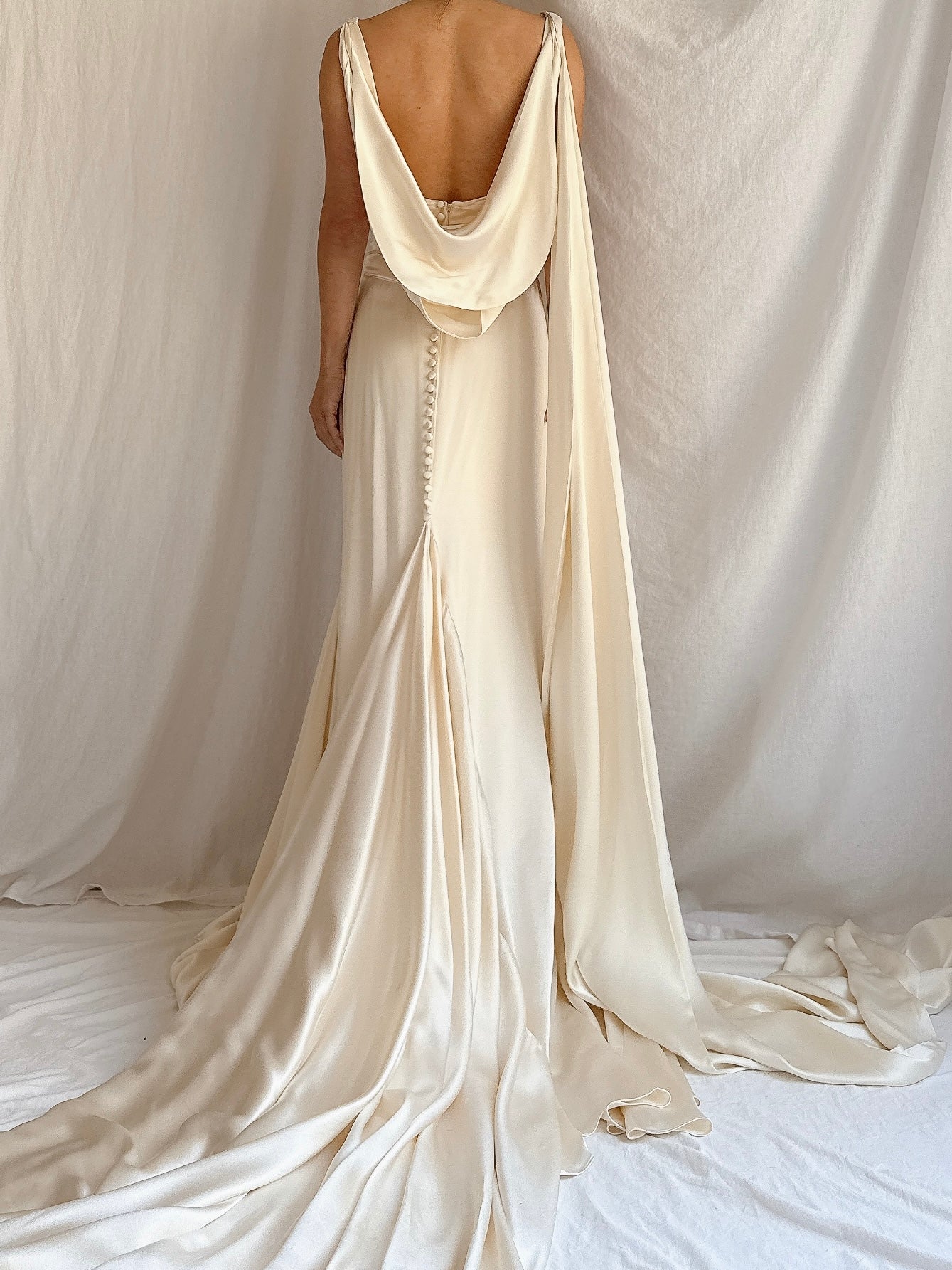 Vintage Romona Keveza Silk Charmeuse Gown - M/8