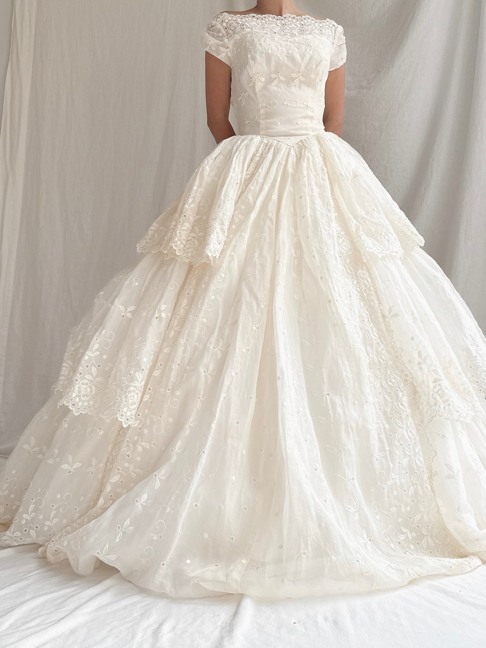 1950s Organdy Embroidered Gown - XS/S