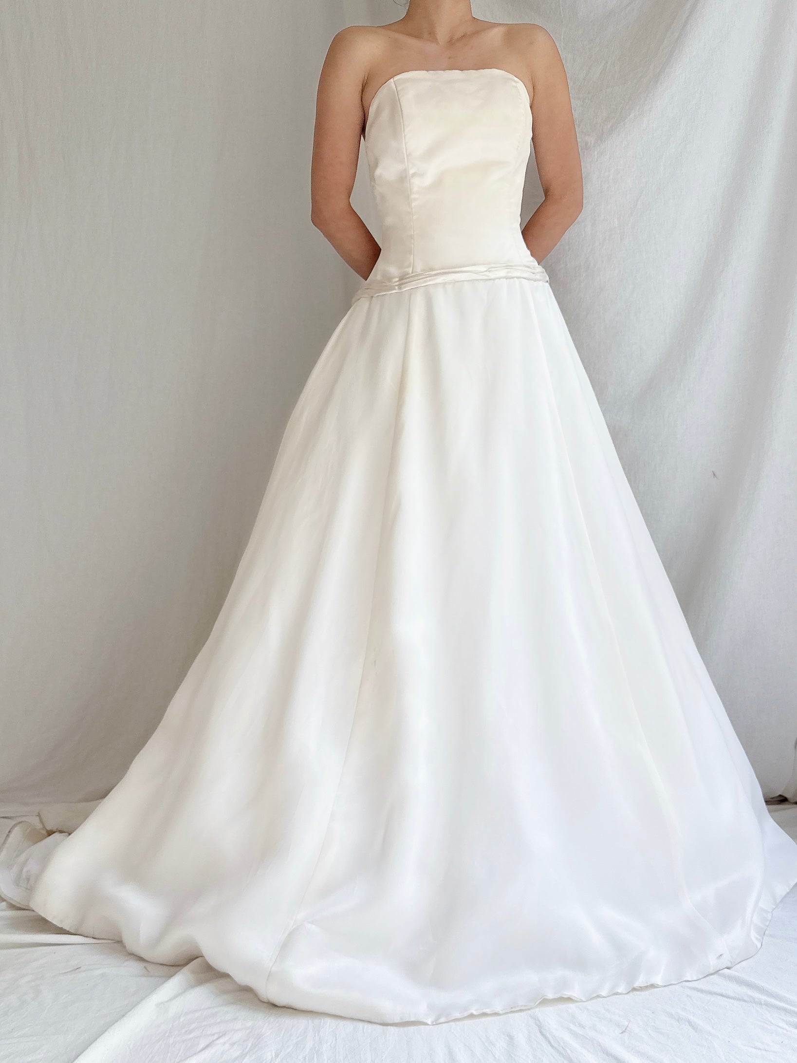 1990s Amsale Silk Organza Gown - S/4