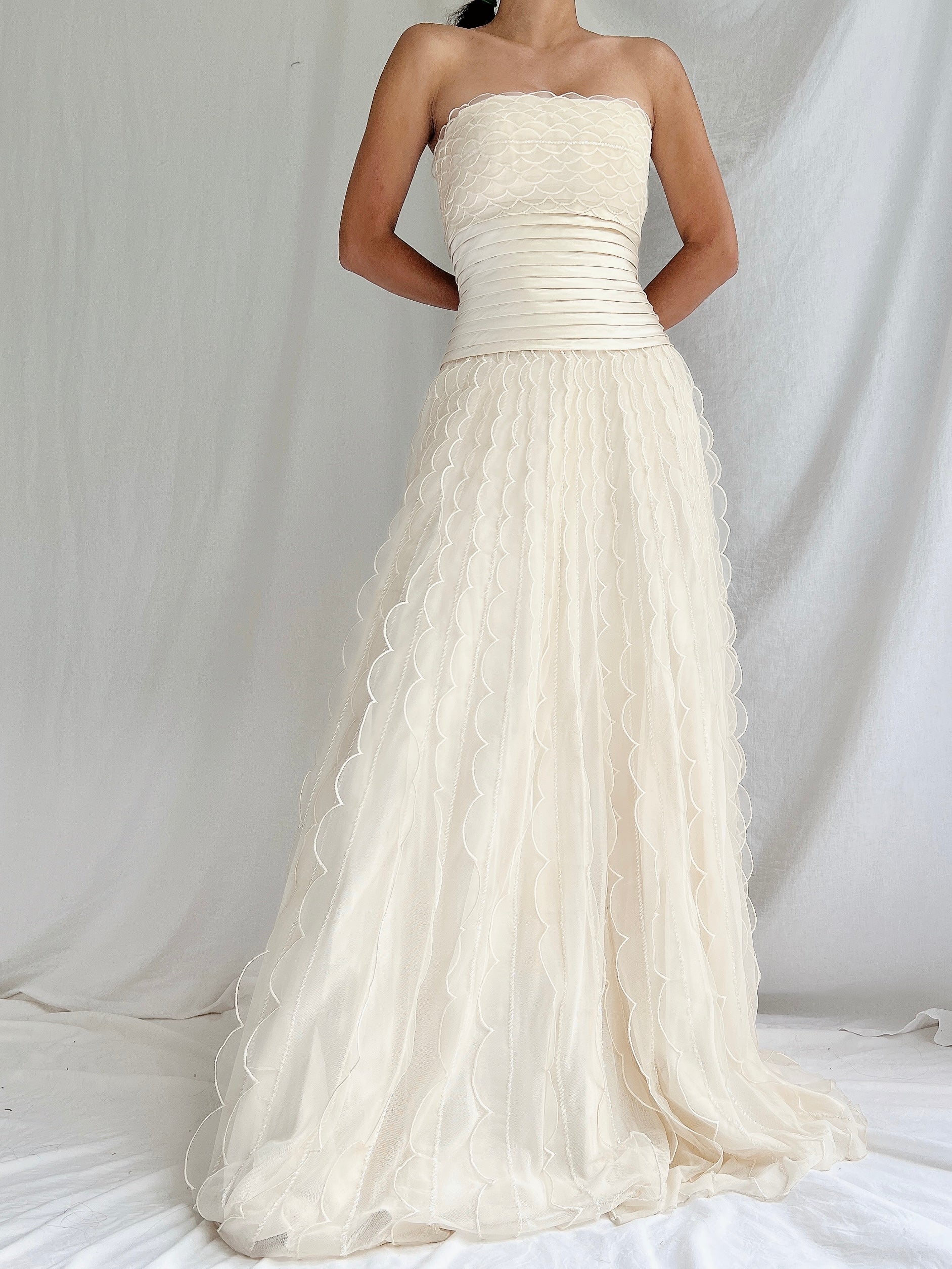 Vintage Scalloped High Waisted Gown - XS/4