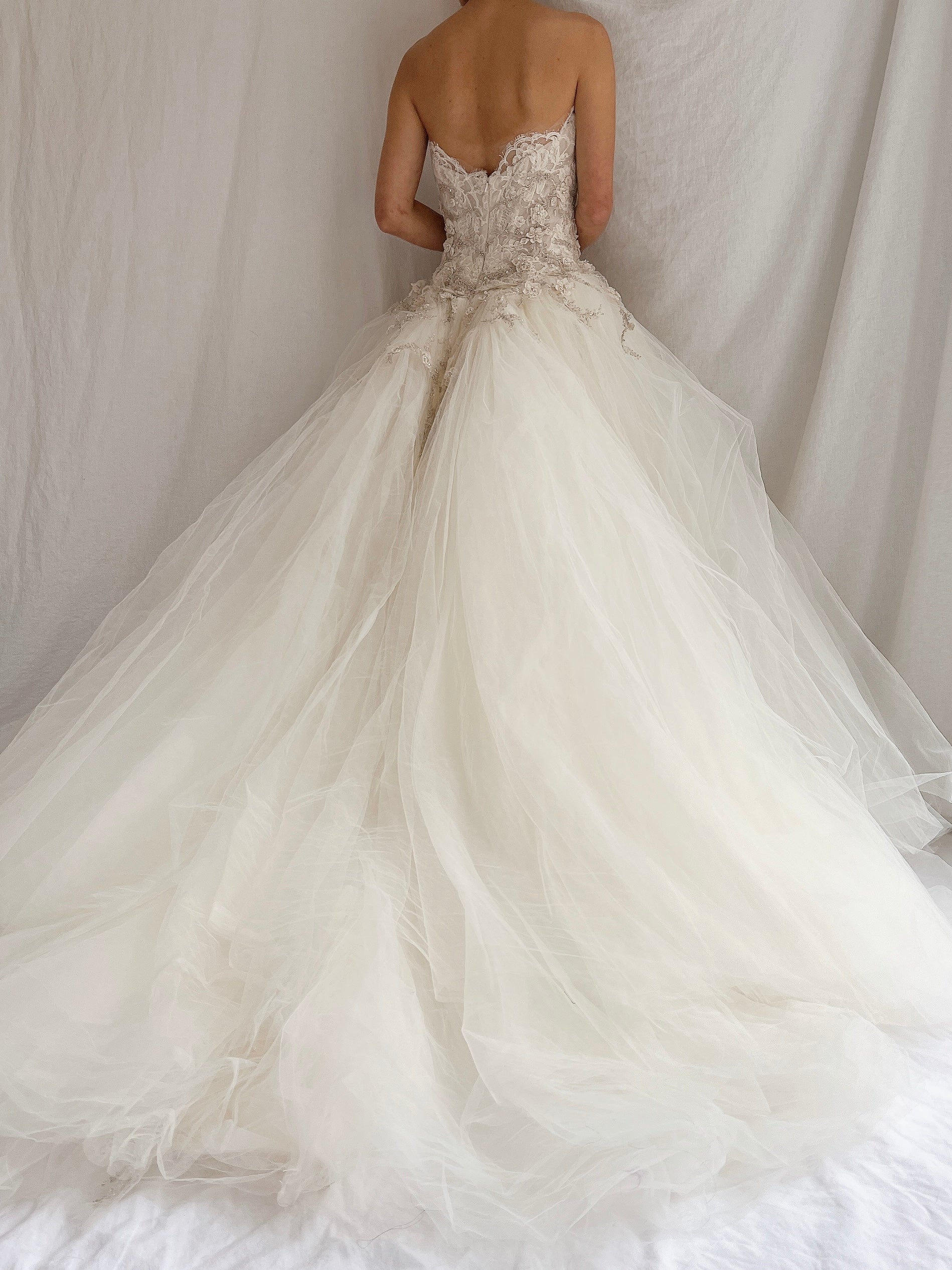 Lazaro Strapless Tulle Gown Sweetheart Bodice - XS/2
