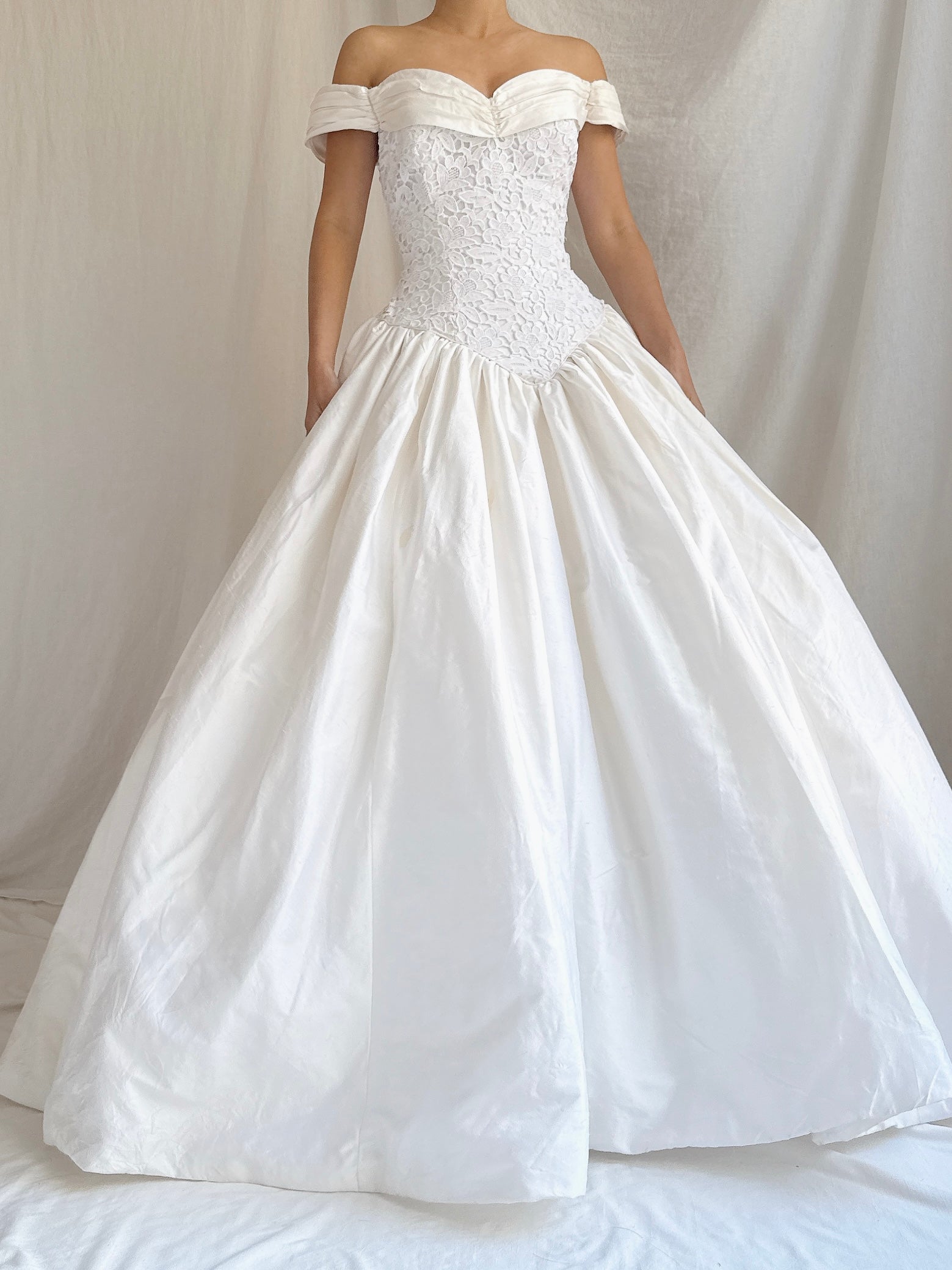 Vintage Off-the-Shoulder Gown - S