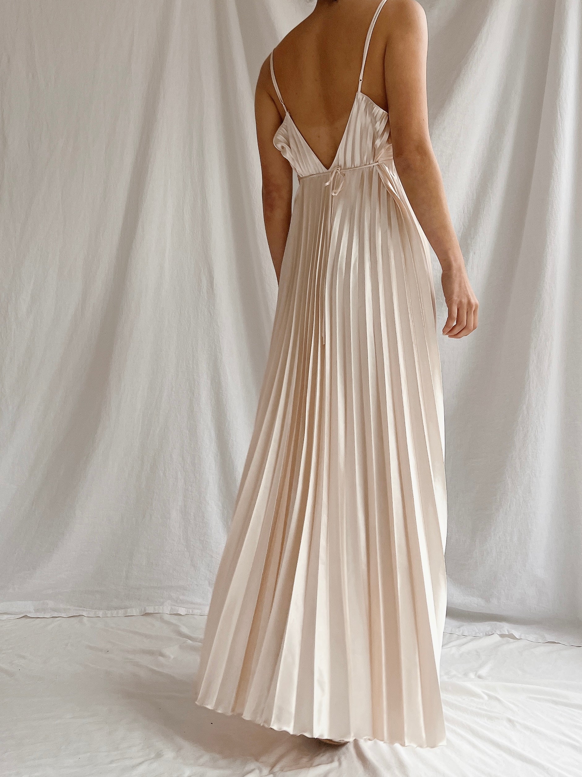 Vintage Almond Pink Pleated Dress - M