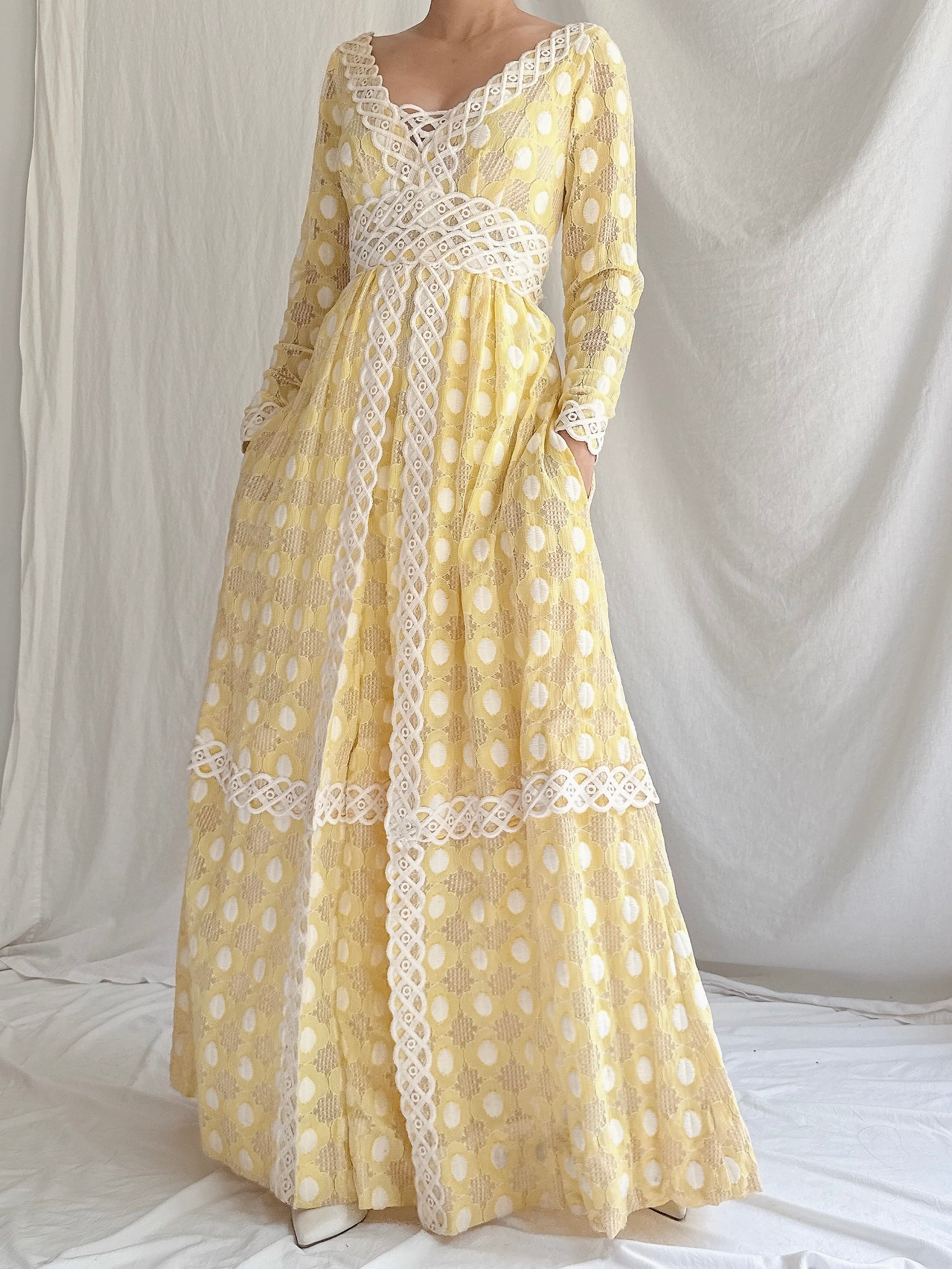 1960s Lace Long Sleeve Gown - XS