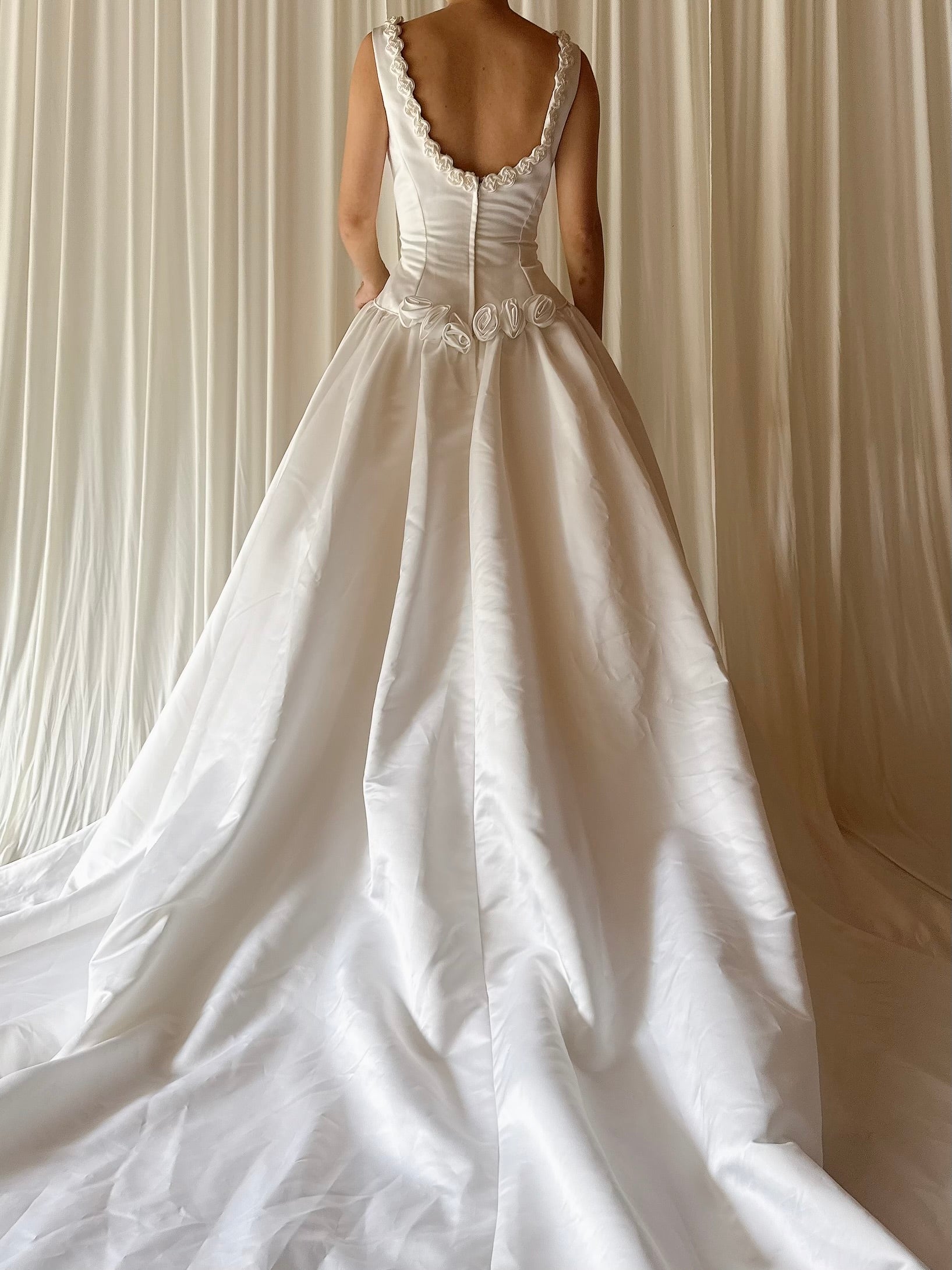 Vintage Beaded Scoop Neckline Gown - M
