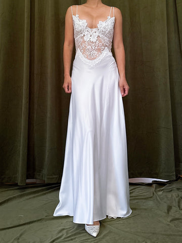 Lace and Satin Slip - Size S/33B/26W/54L