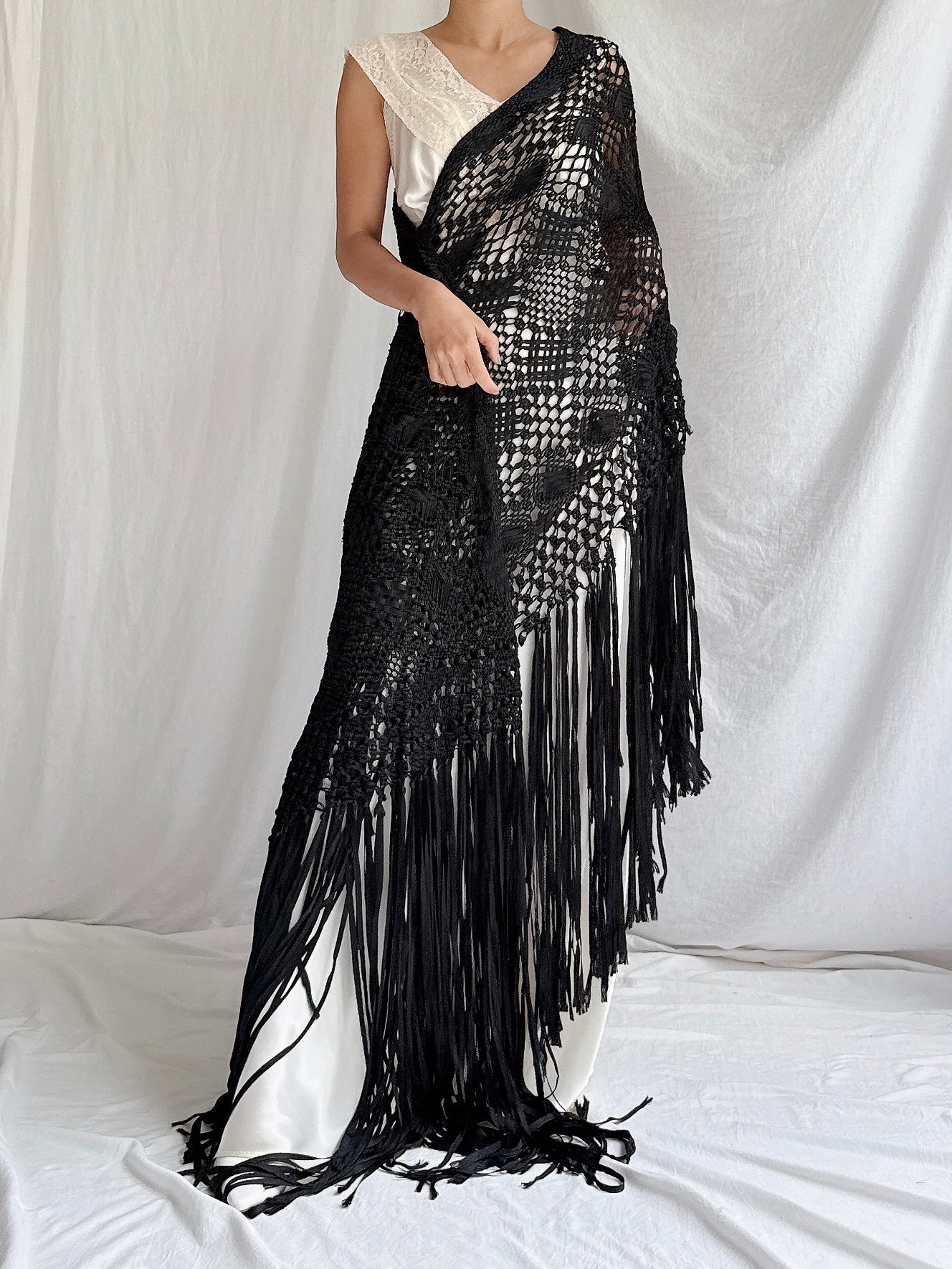 Vintage Black Macrame Shawl - OSFM