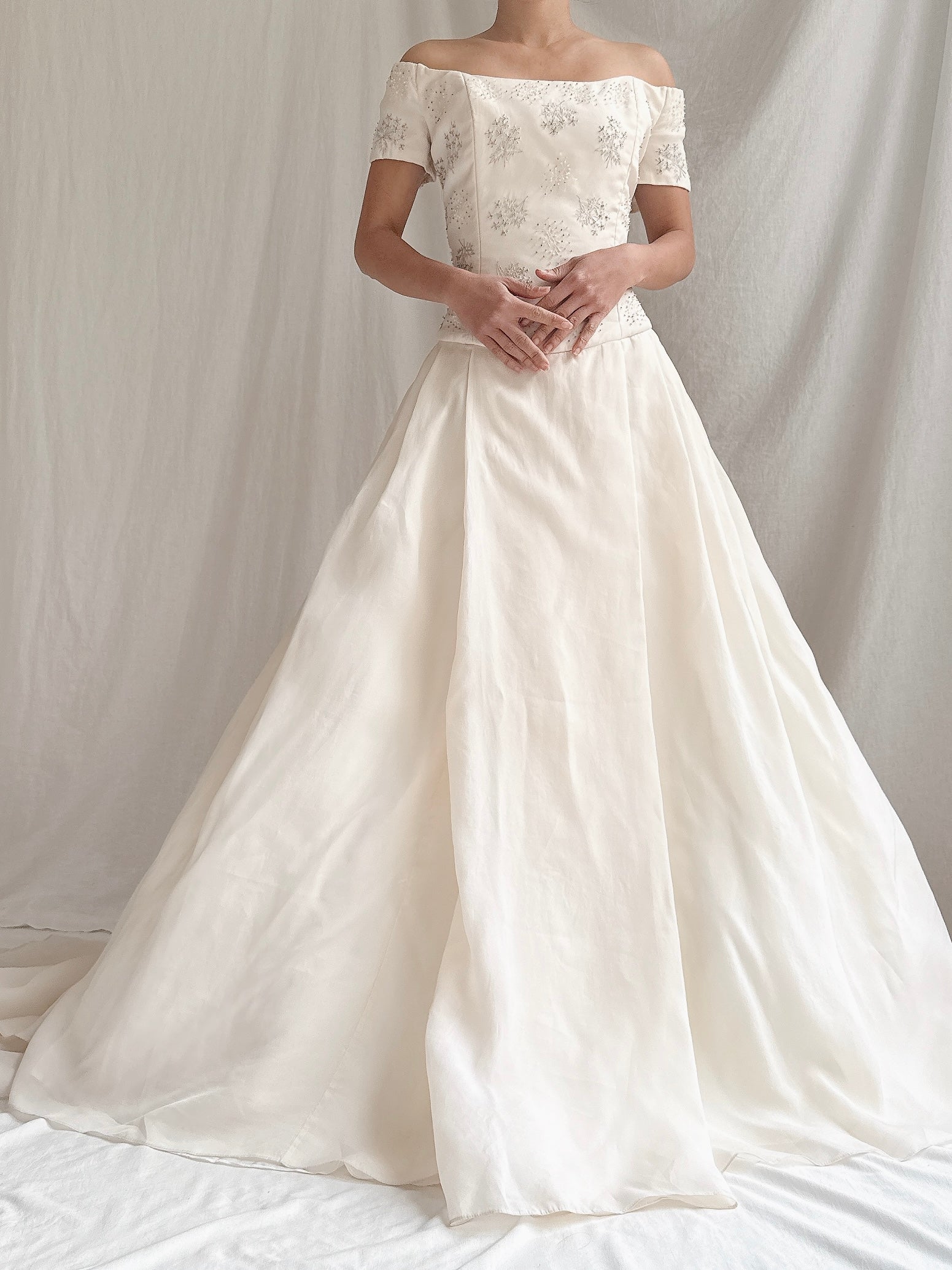 1990s Monique Llhuilier Silk Organza Gown - M