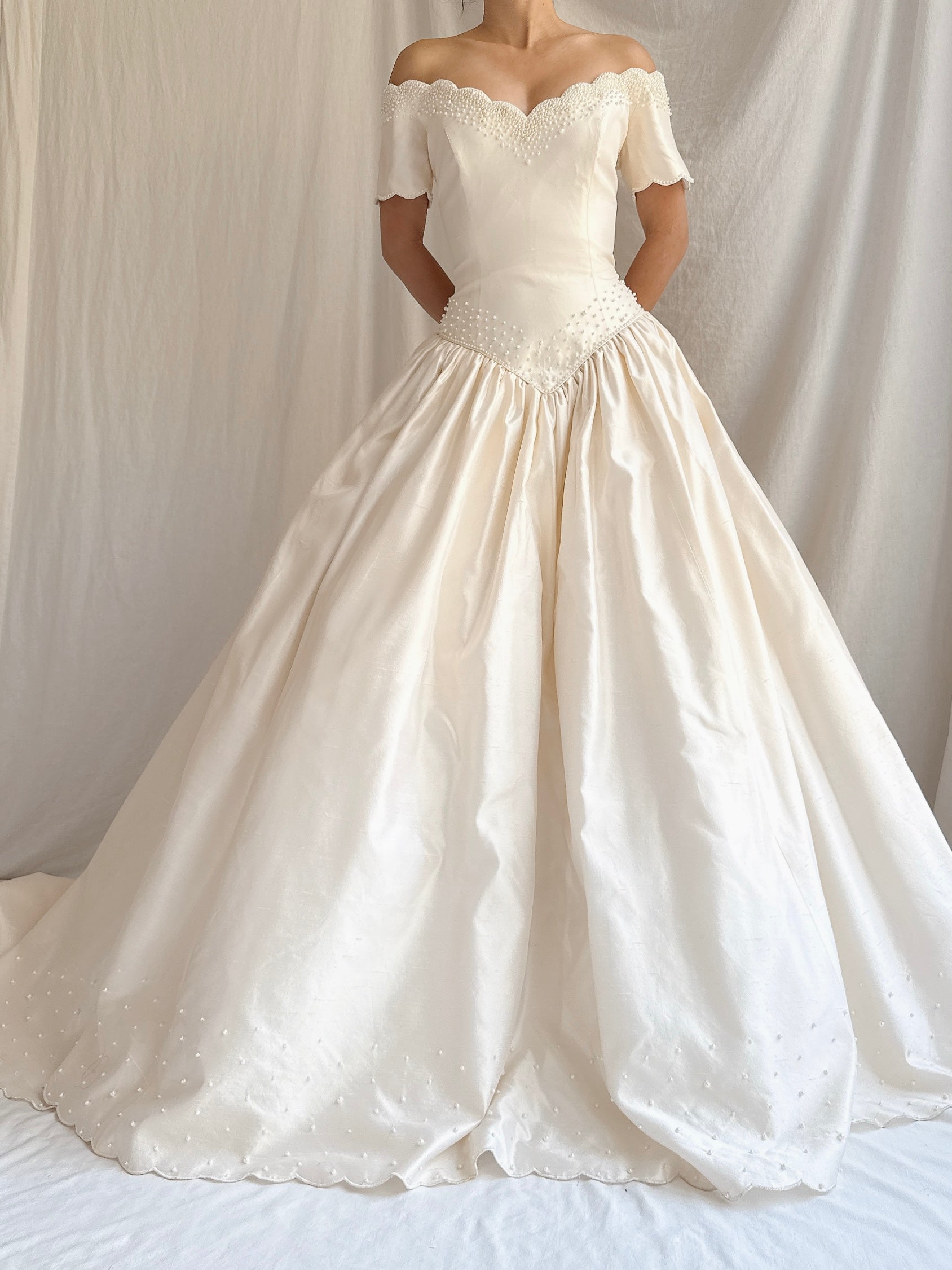 1980s Pearl Beaded Off-the-Shoulder Gown - M/6