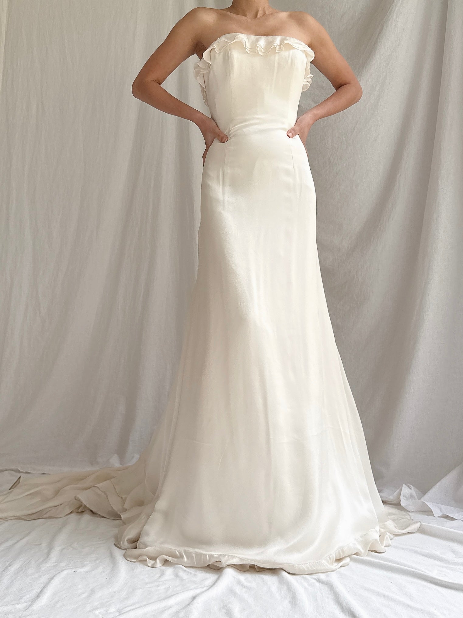 Vintage Saks 5th Ave Silk Charmeuse Gown - S/4/6