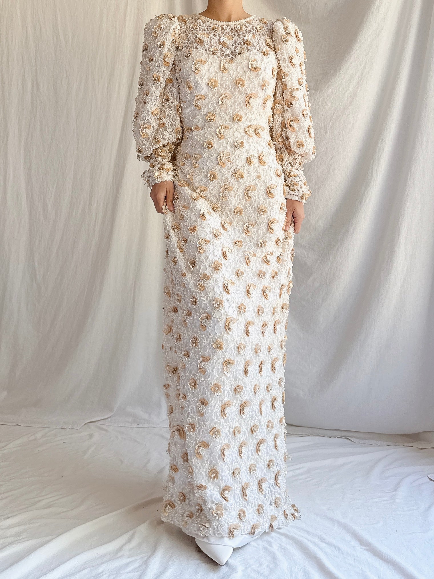 1980s Mutton Sleeves Lace Beaded Gown - M