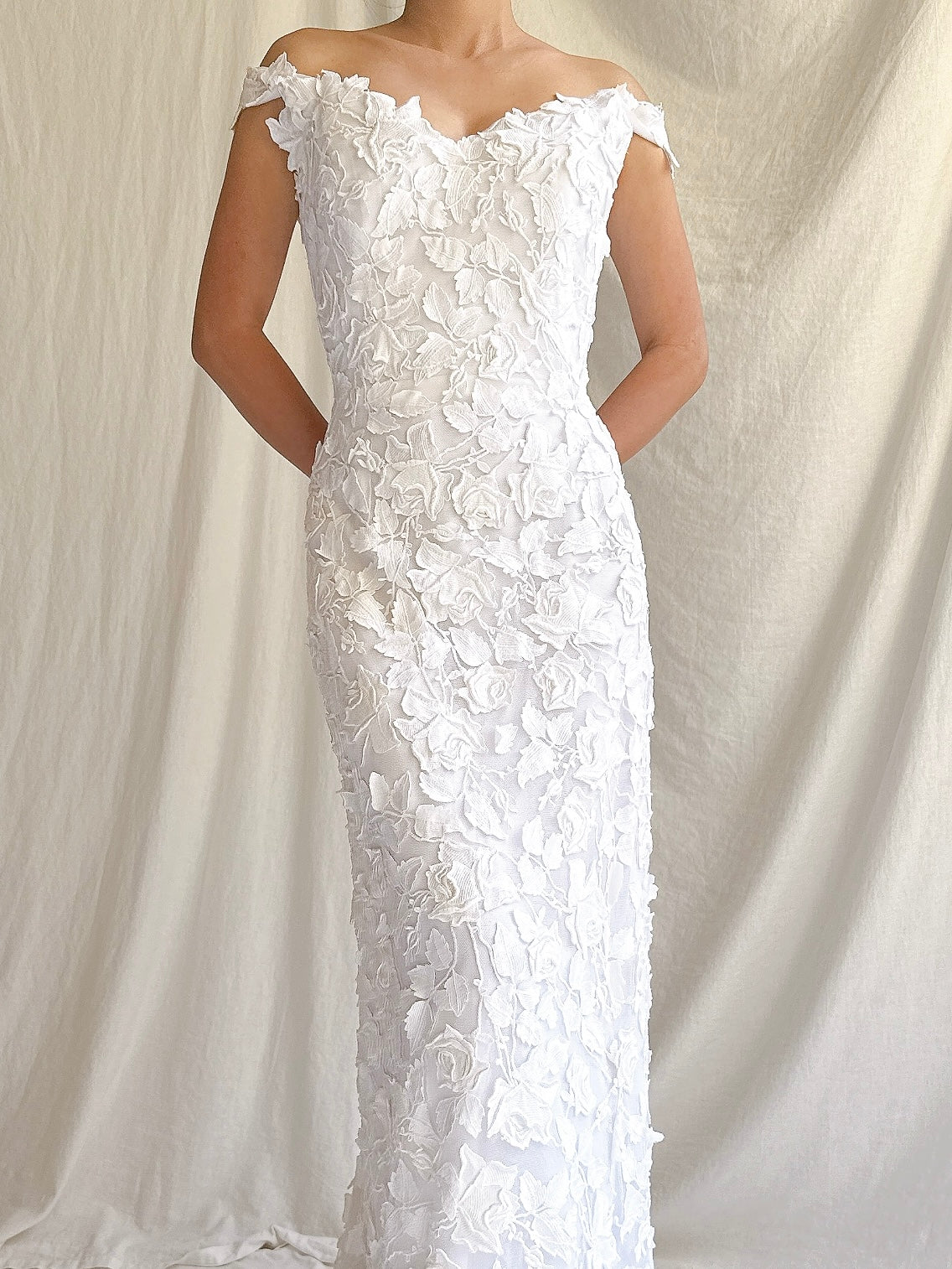 RESERVED 1990s 3D Roses Off-the-Shoulder Gown - S