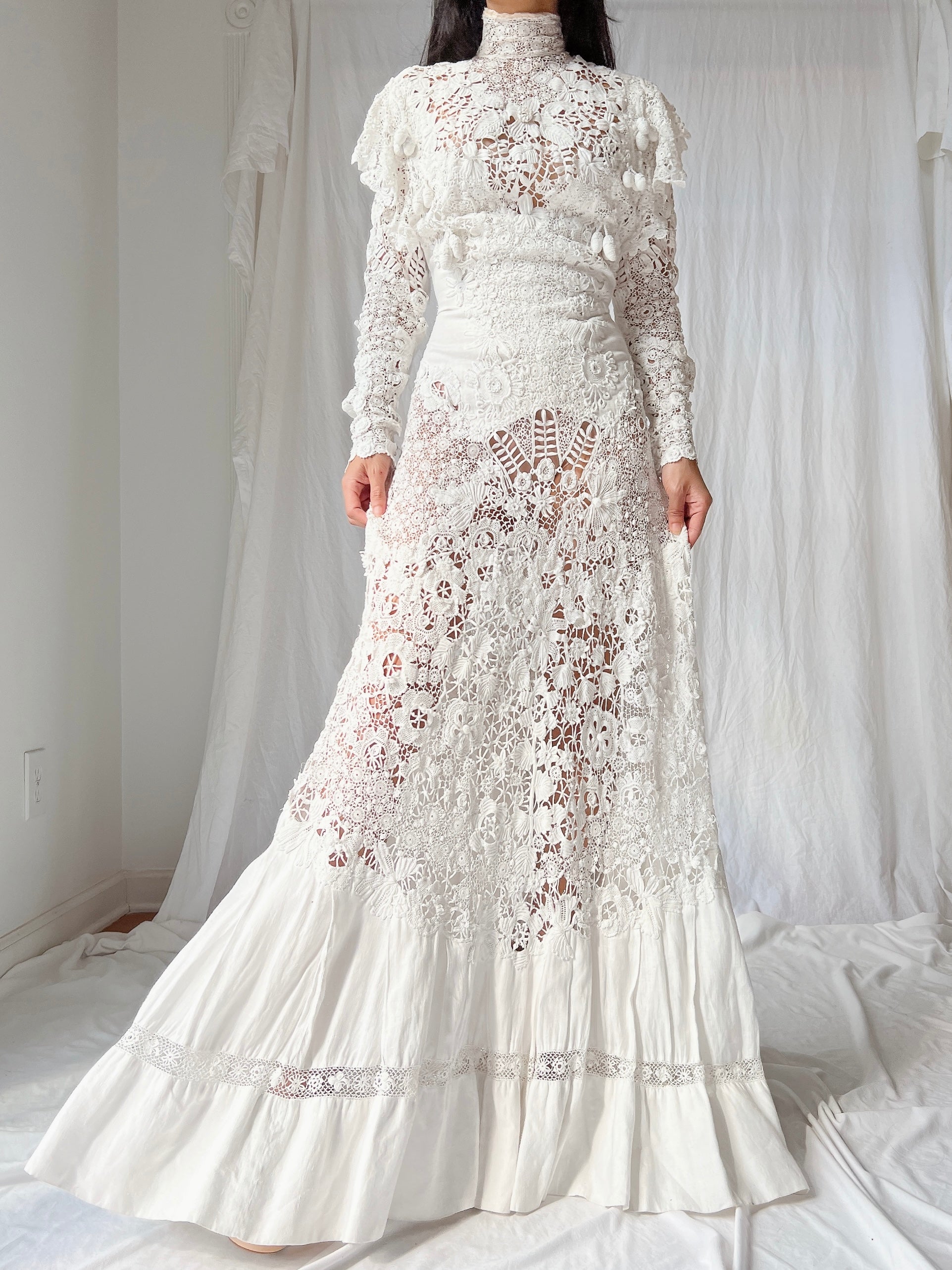 Victorian Linen and Irish Crochet Lace Gown - S