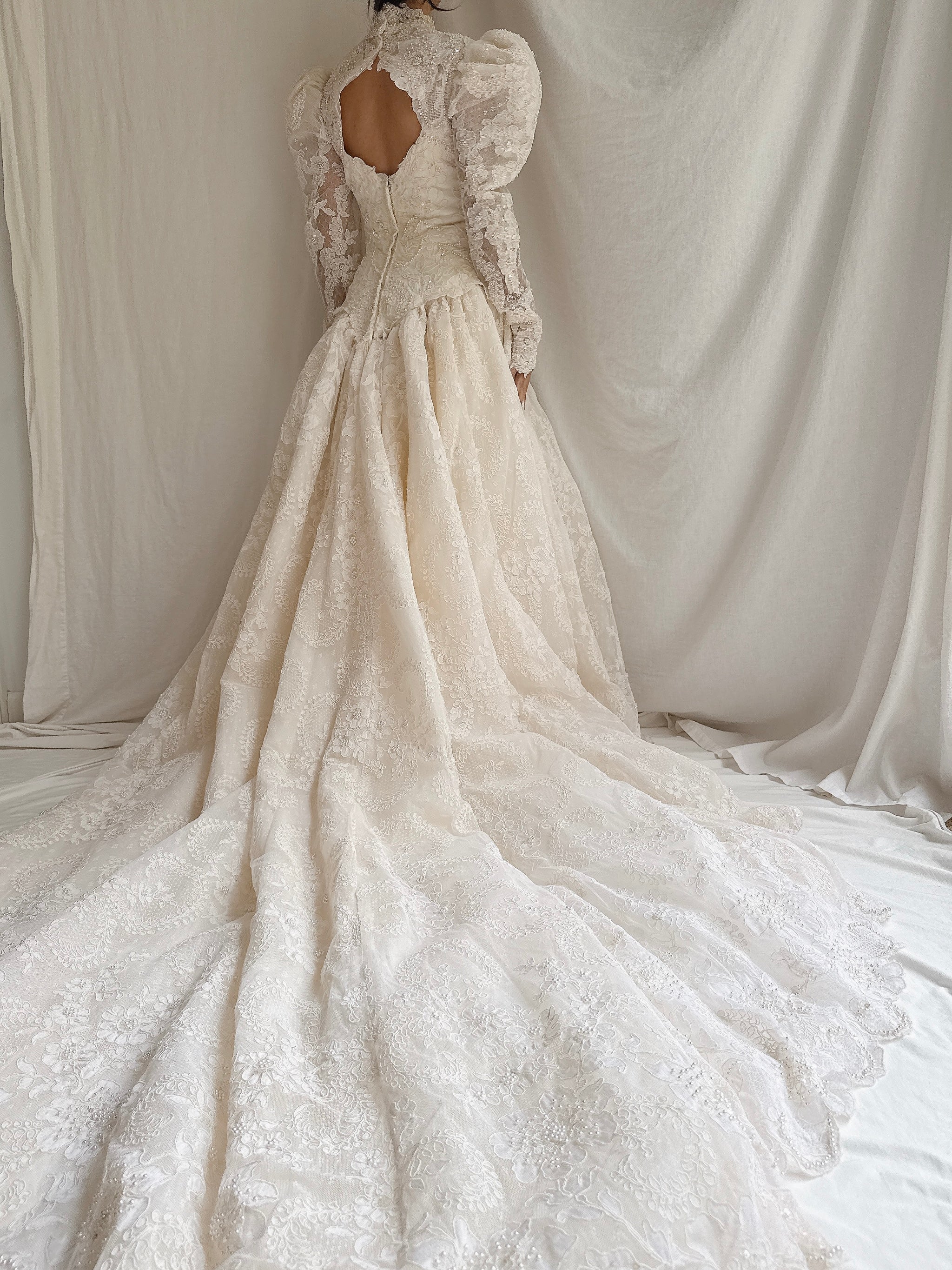 1980 High Neck Lace Gown - S