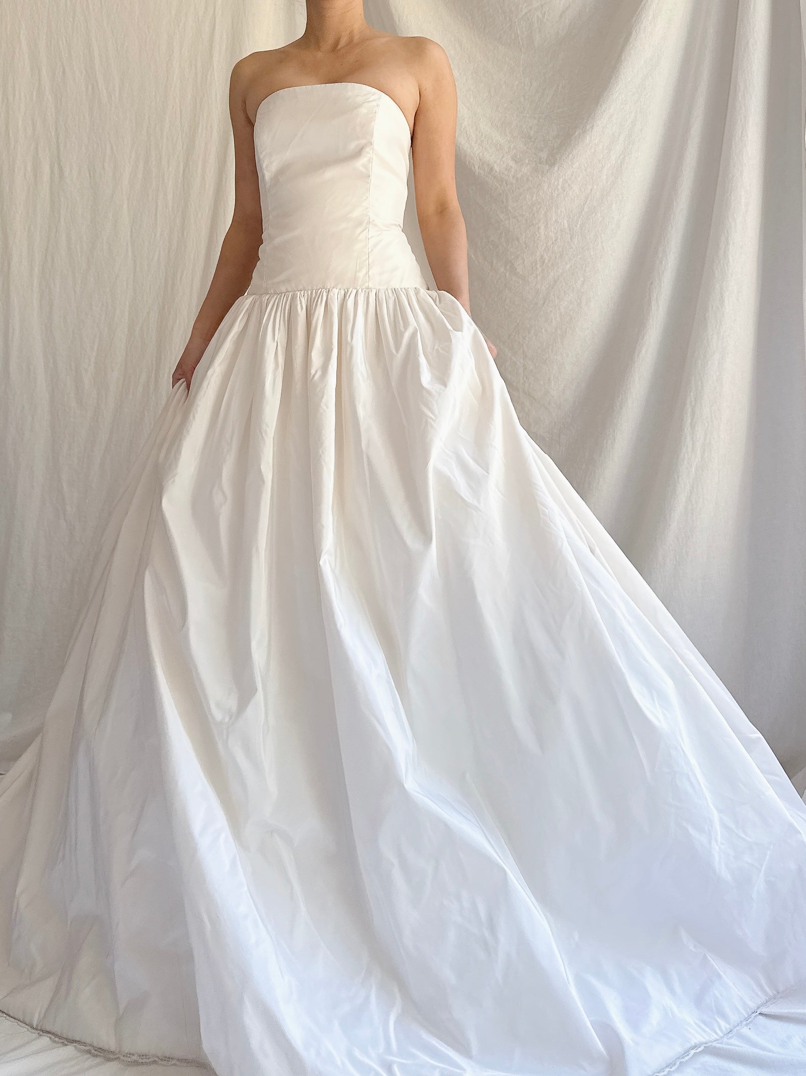 1990s Silk Dropped Waist Gown - M