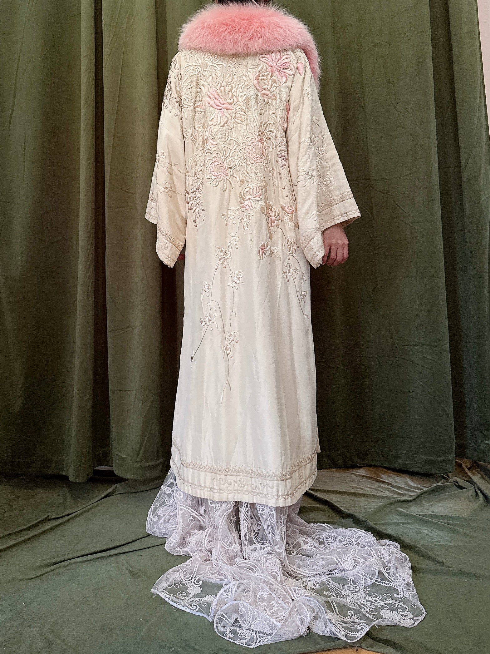 Antique Silk Embroidered Robe - M