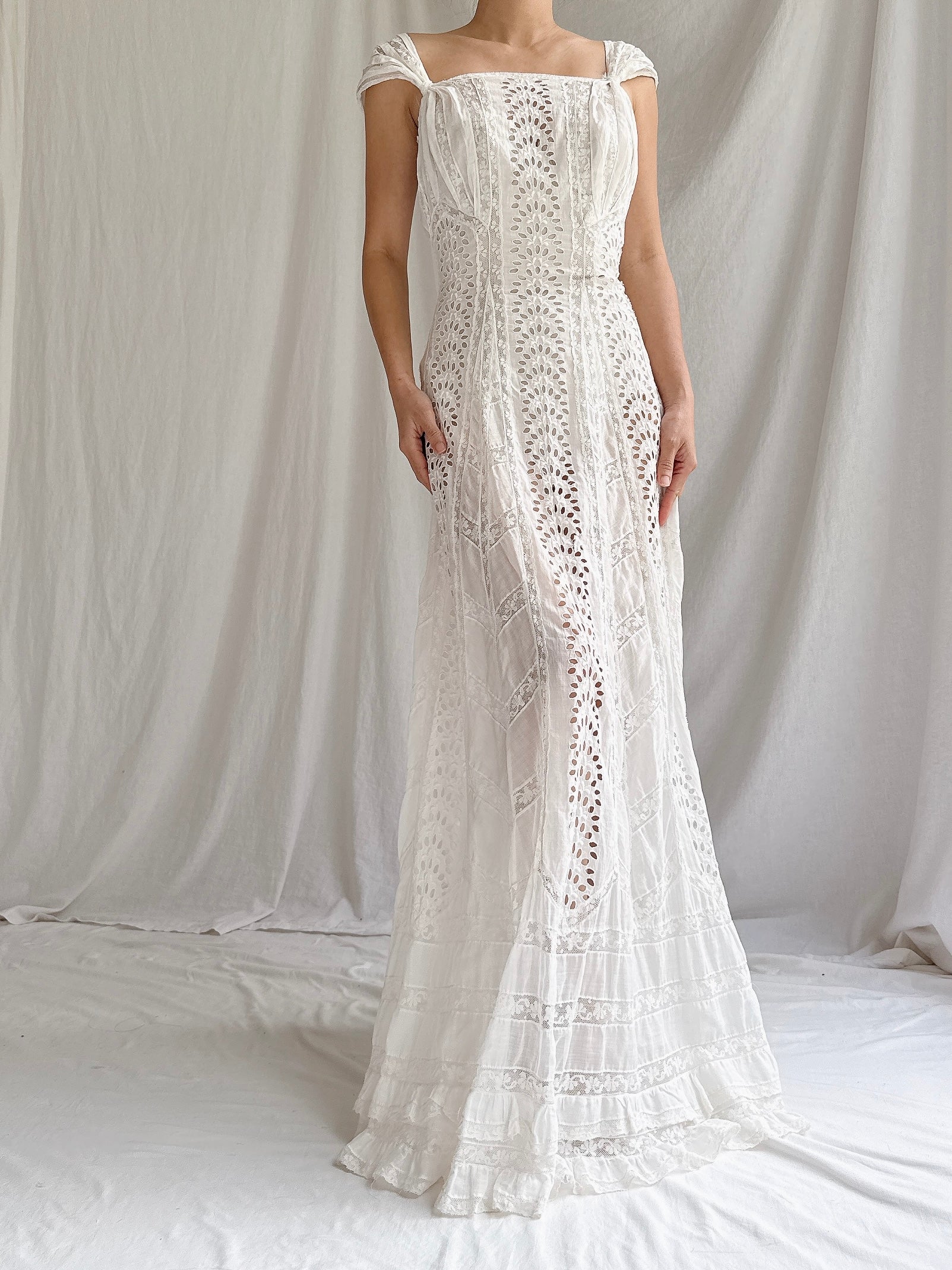 Antique Embroidery Eyelet Dress - XS