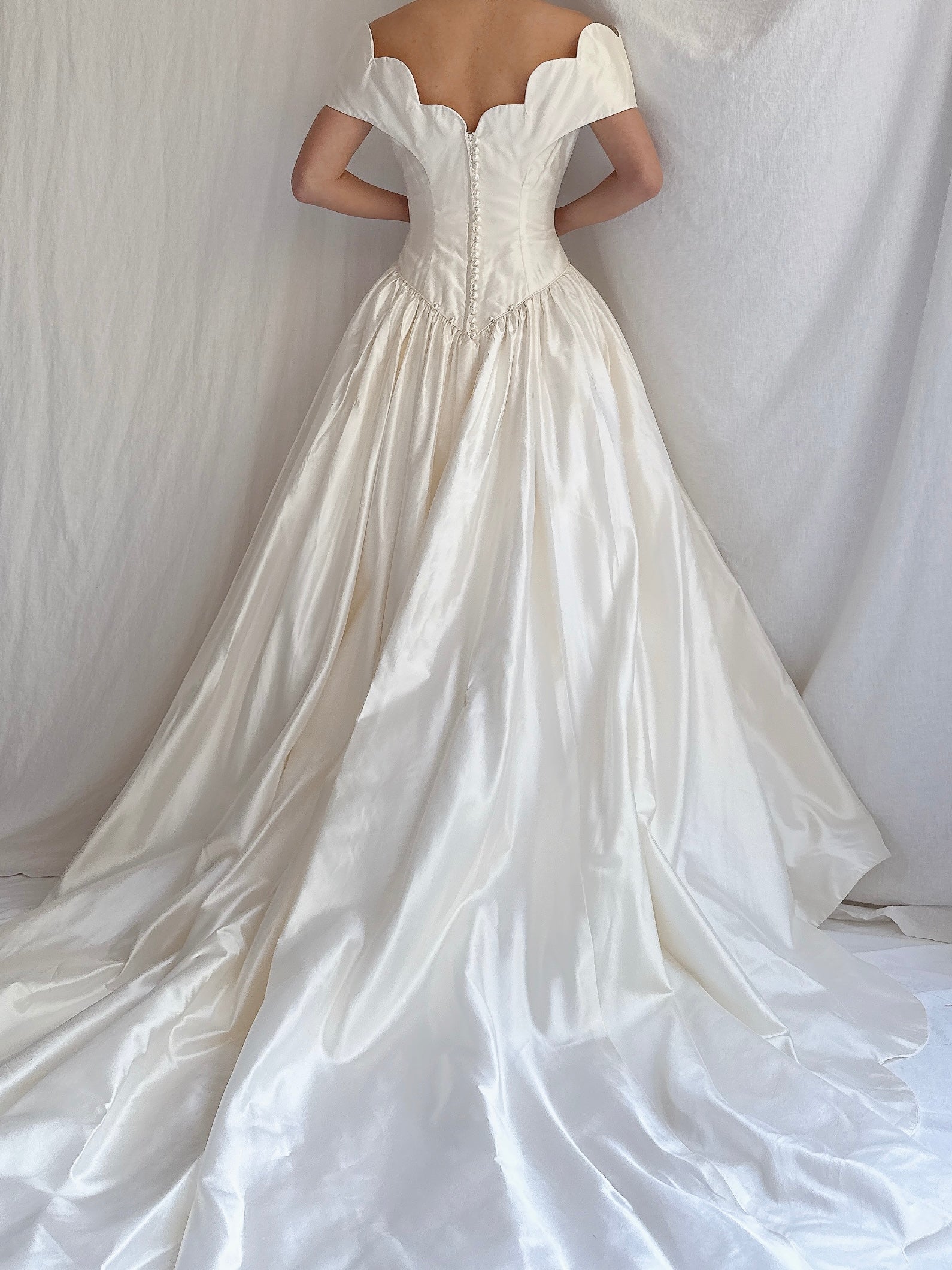 Vintage Silk Scalloped Gown - XS