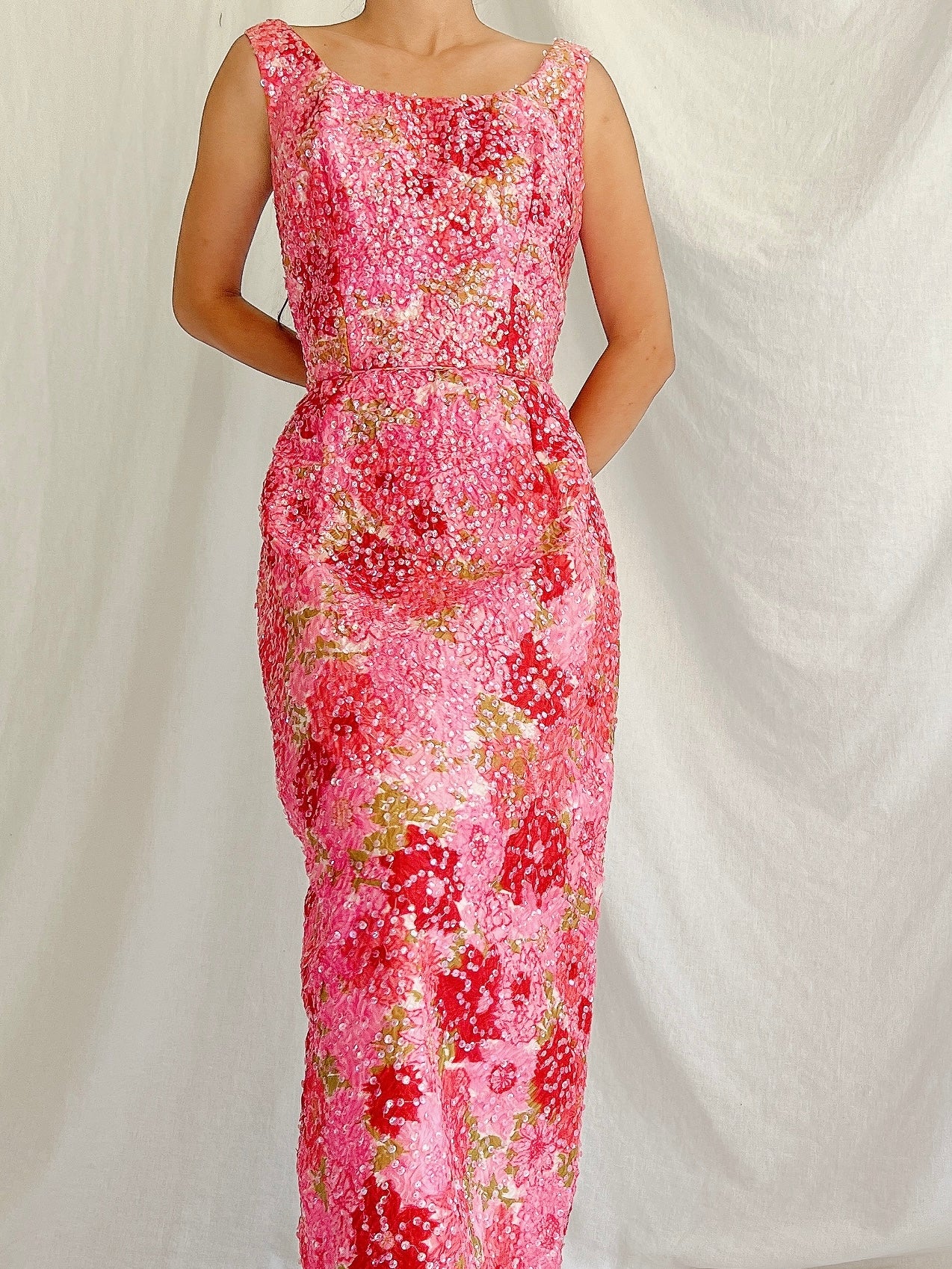 1960s Floral Sequins Wiggle Dress - M