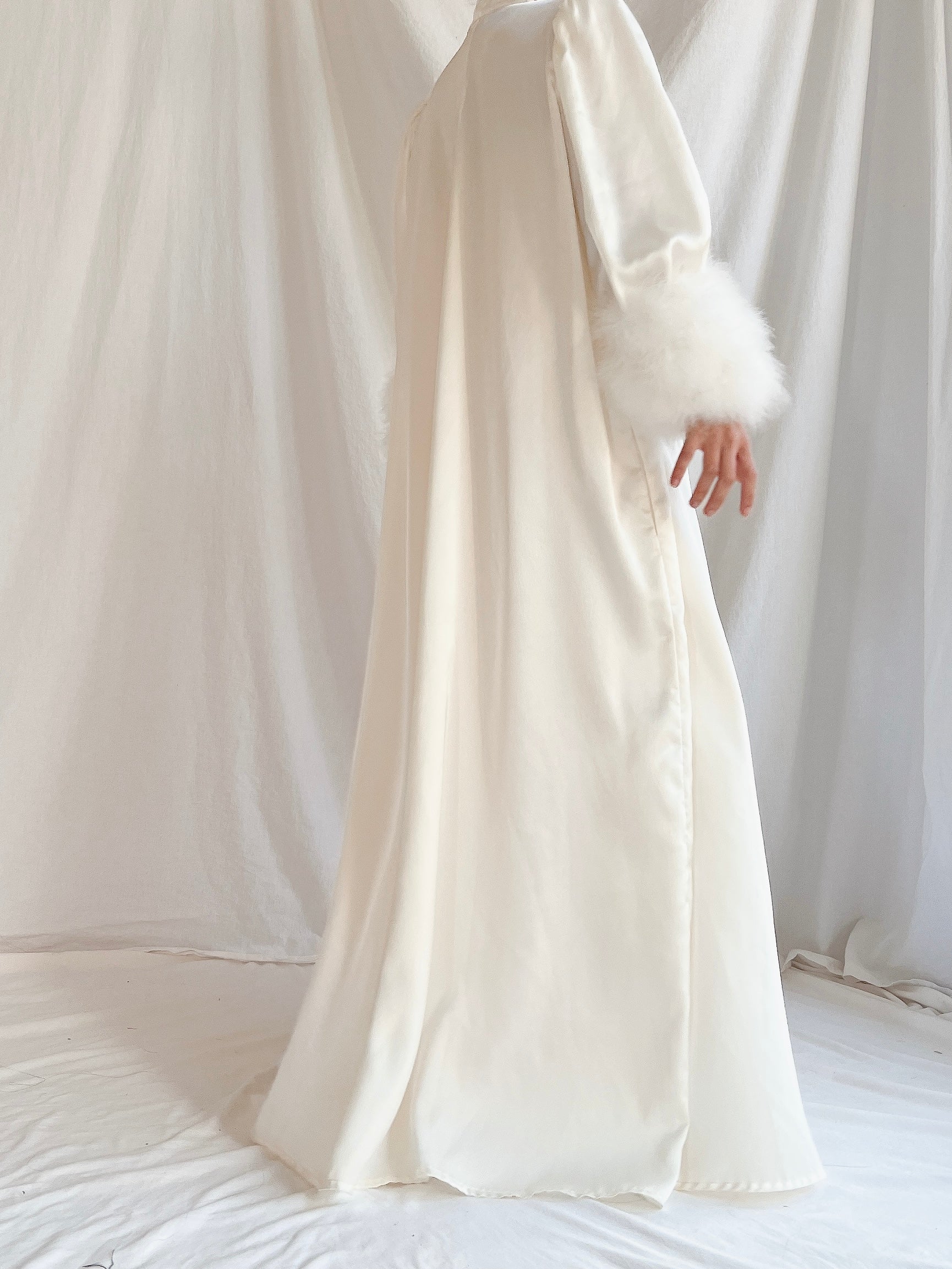 1960s Lucie Ann Satin Marabou Duster - S-M