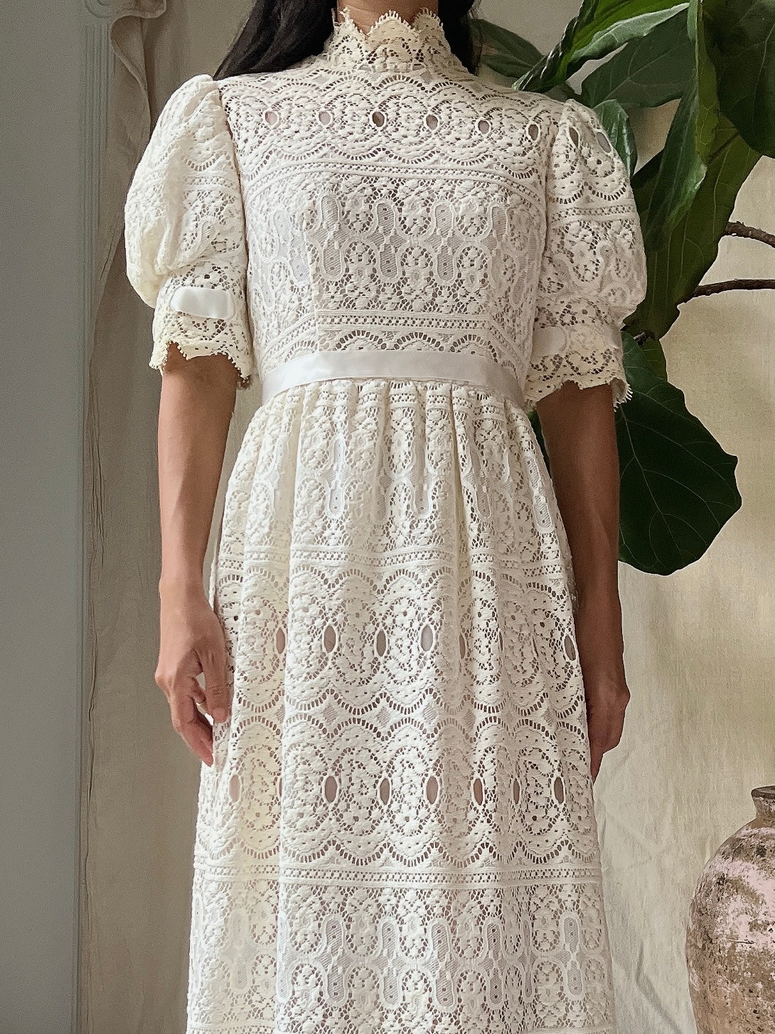 Vintage Puff Sleeves Crochet Dress - S