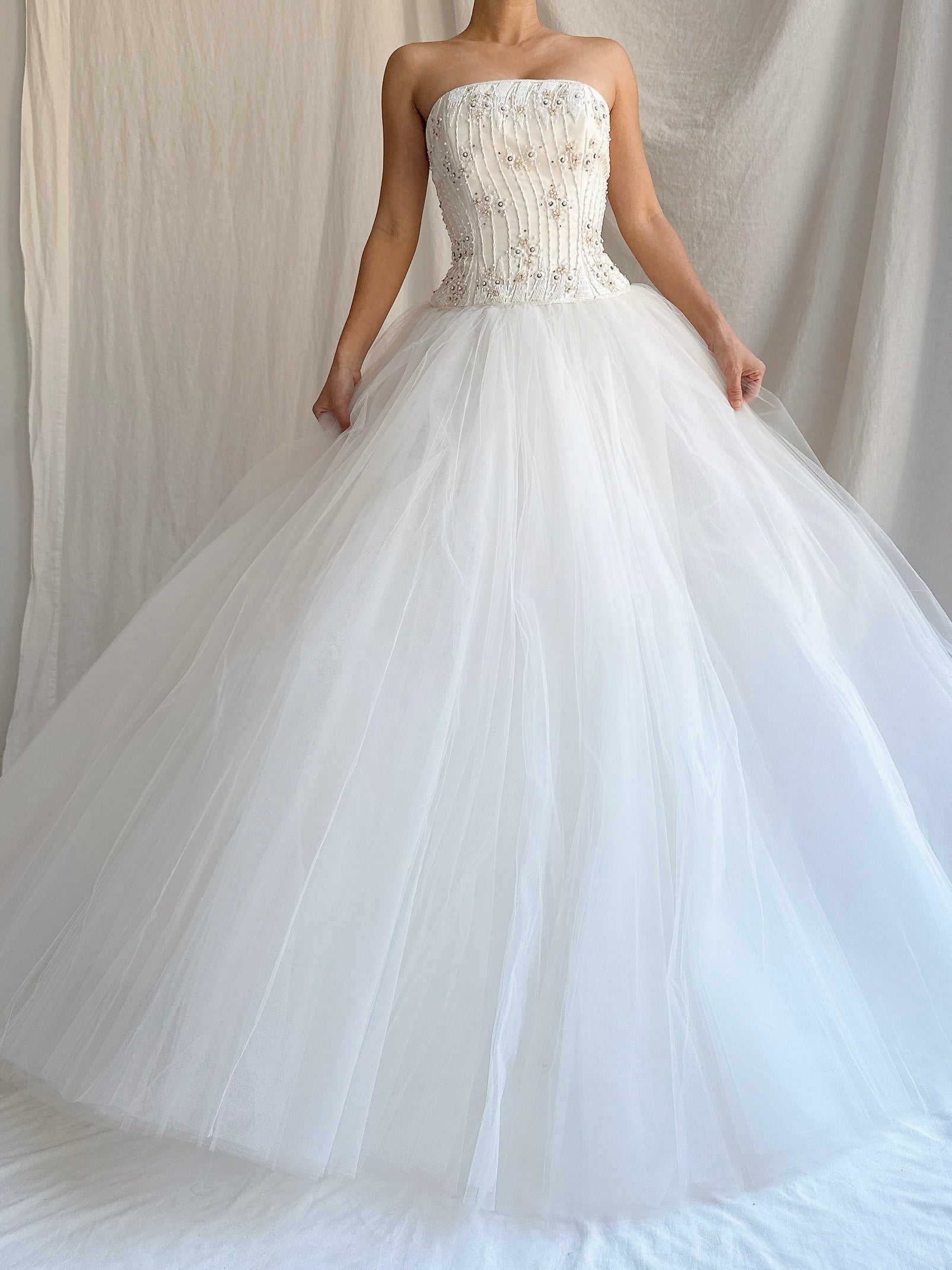 Vintage Paula Varsalona Couture Silk and Tulle Wedding Gown - M/8