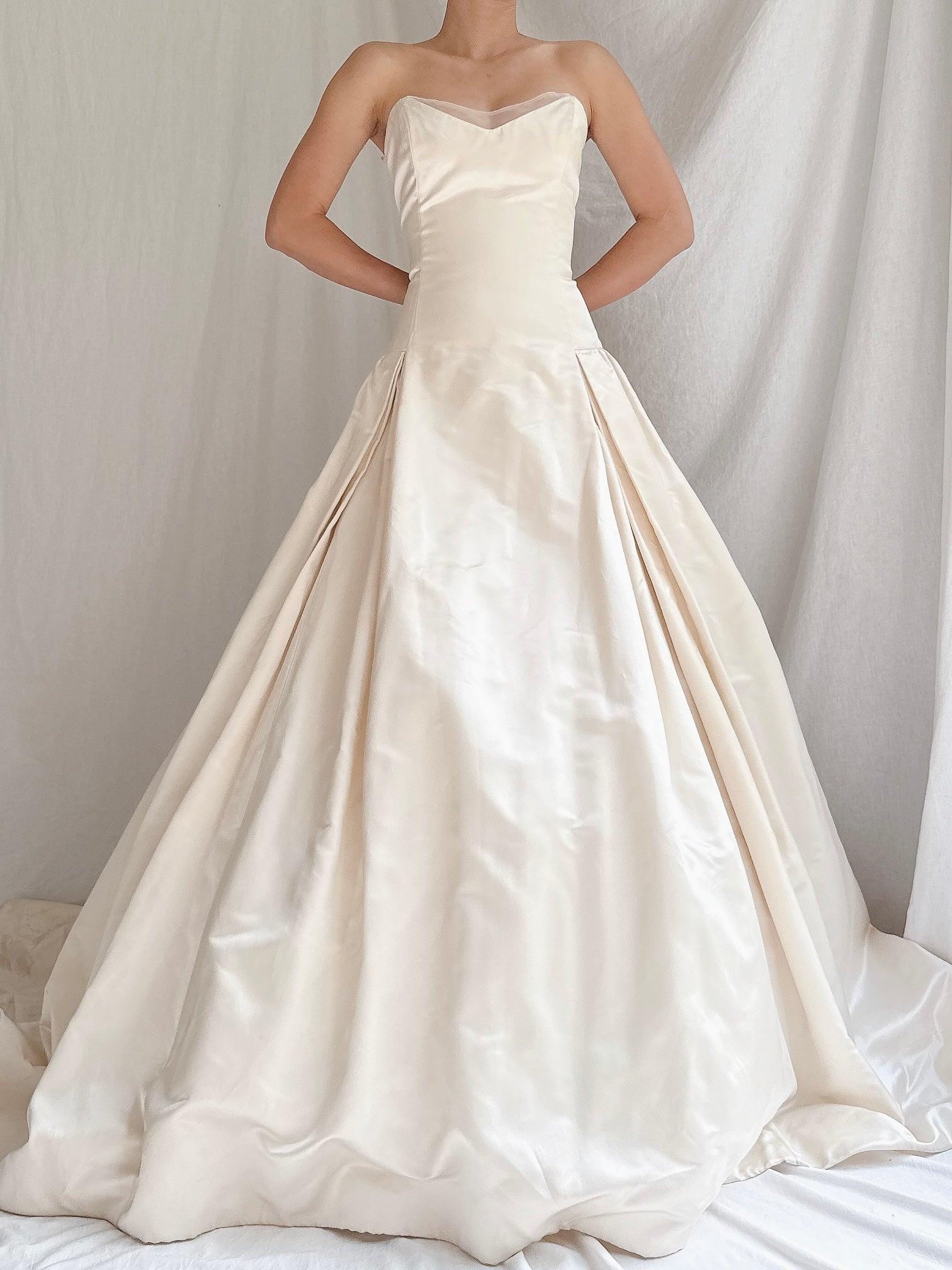Reserved 1990s Lazaro Silk Gown - M/8