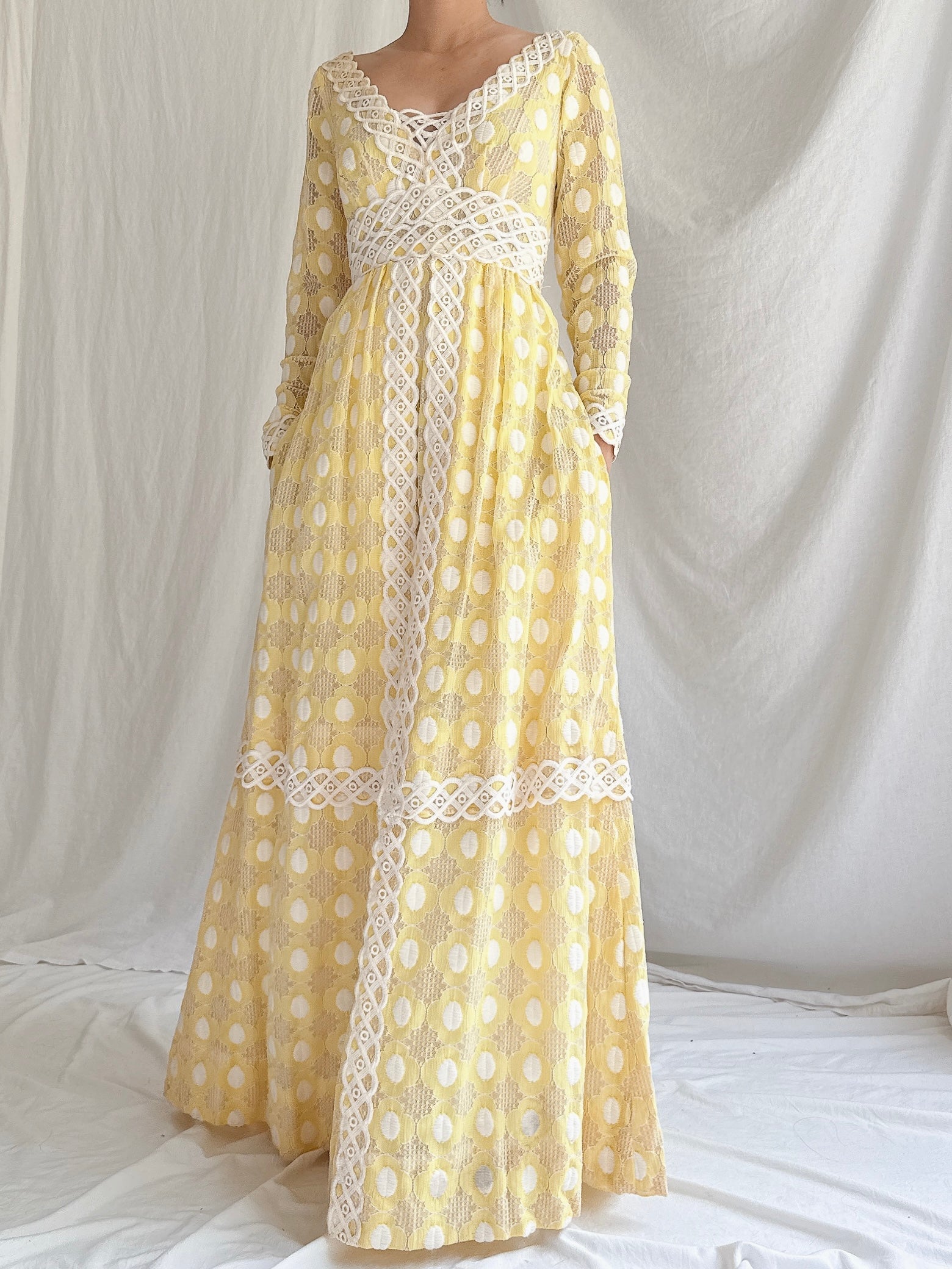 1960s Lace Long Sleeve Gown - XS