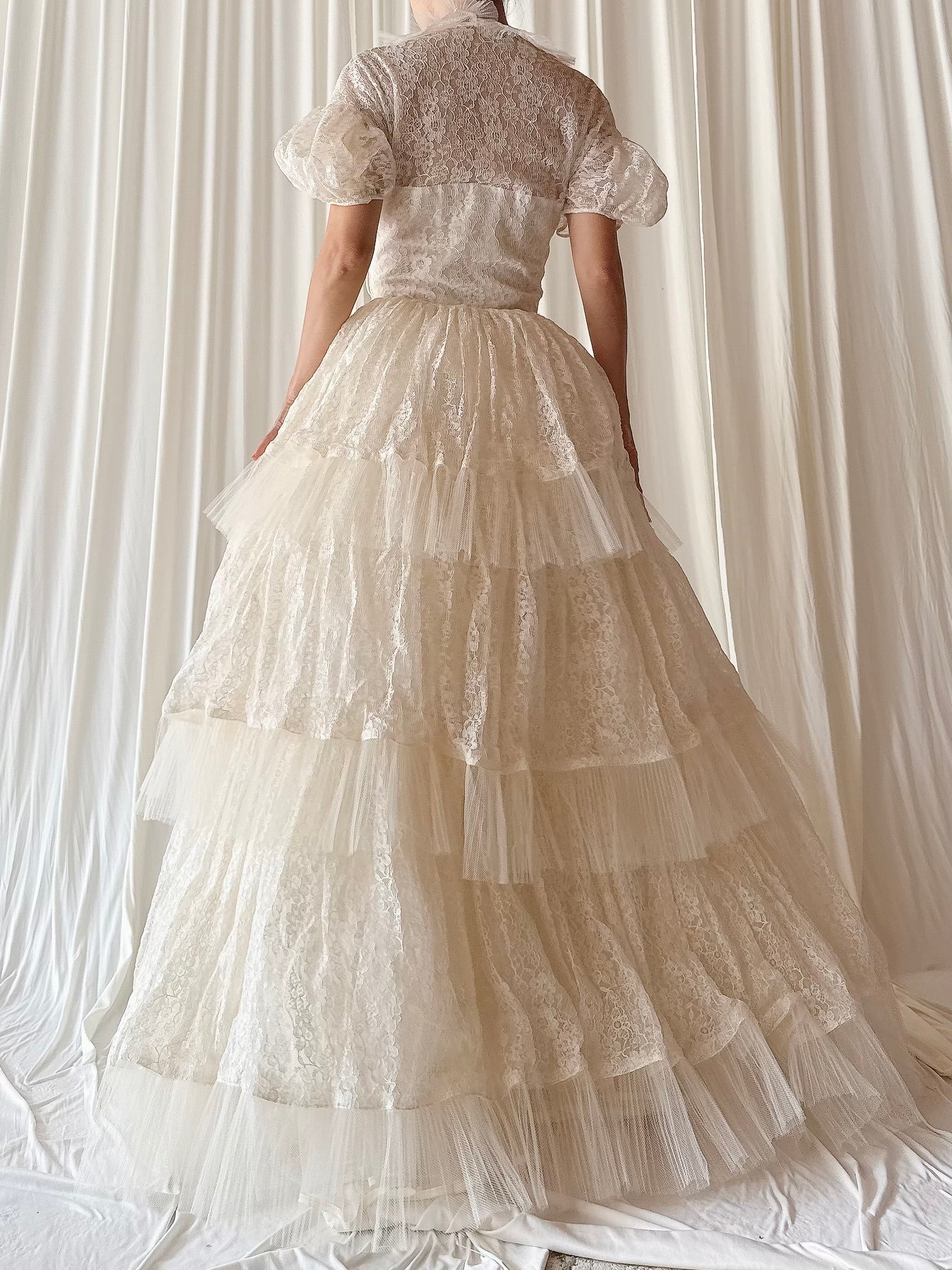 1950s Lace and Tulle Gown - S