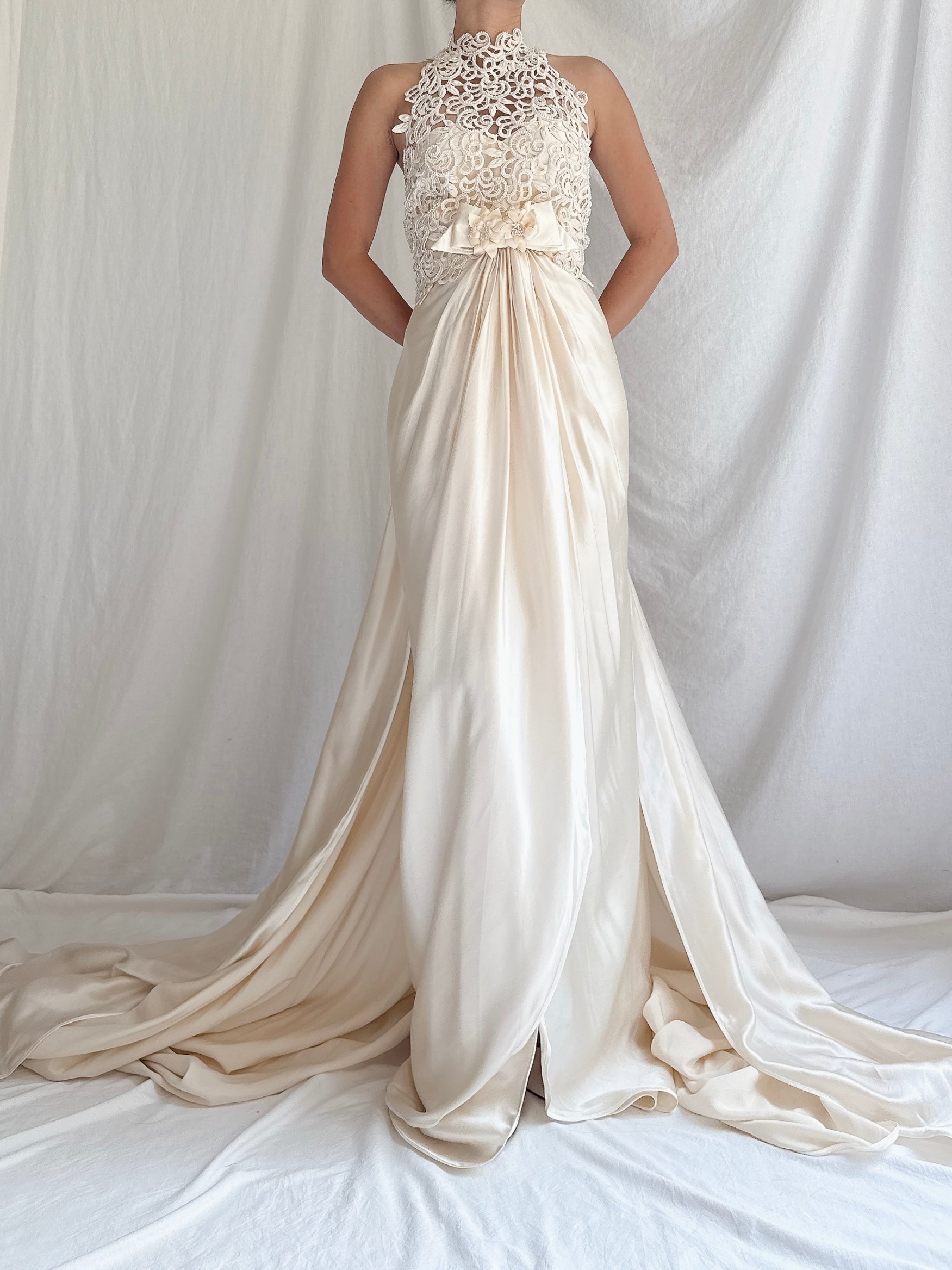 Vintage Sill Charmeuse Embroidered Lace Gown - M/8