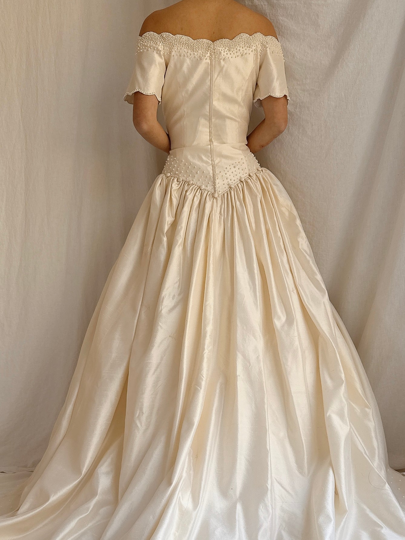 1980s Pearl Beaded Off-the-Shoulder Gown - M/6