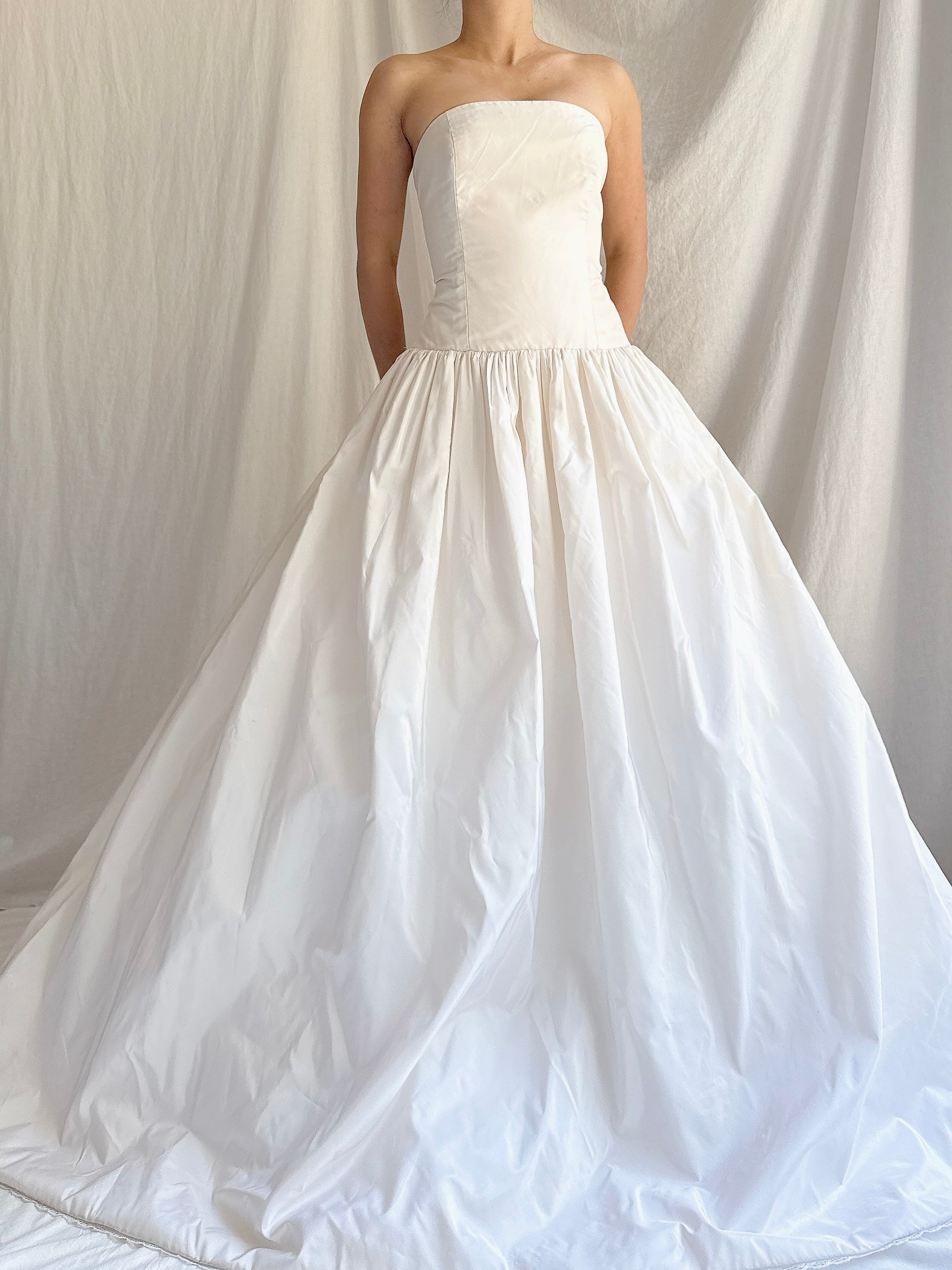 1990s Silk Dropped Waist Gown - M