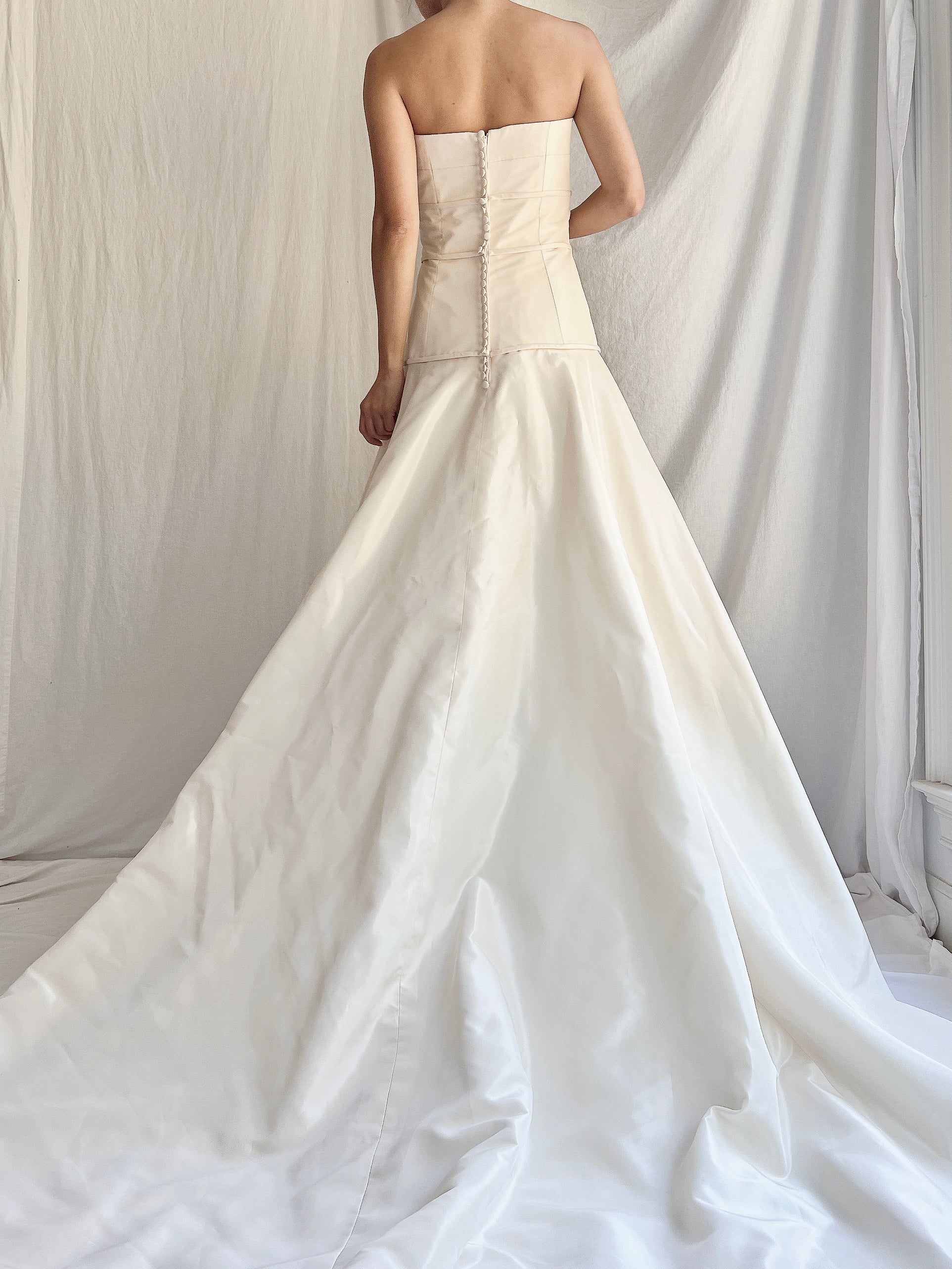 Vintage Cream Taffeta Dropped Waist Gown - S/M 6/8