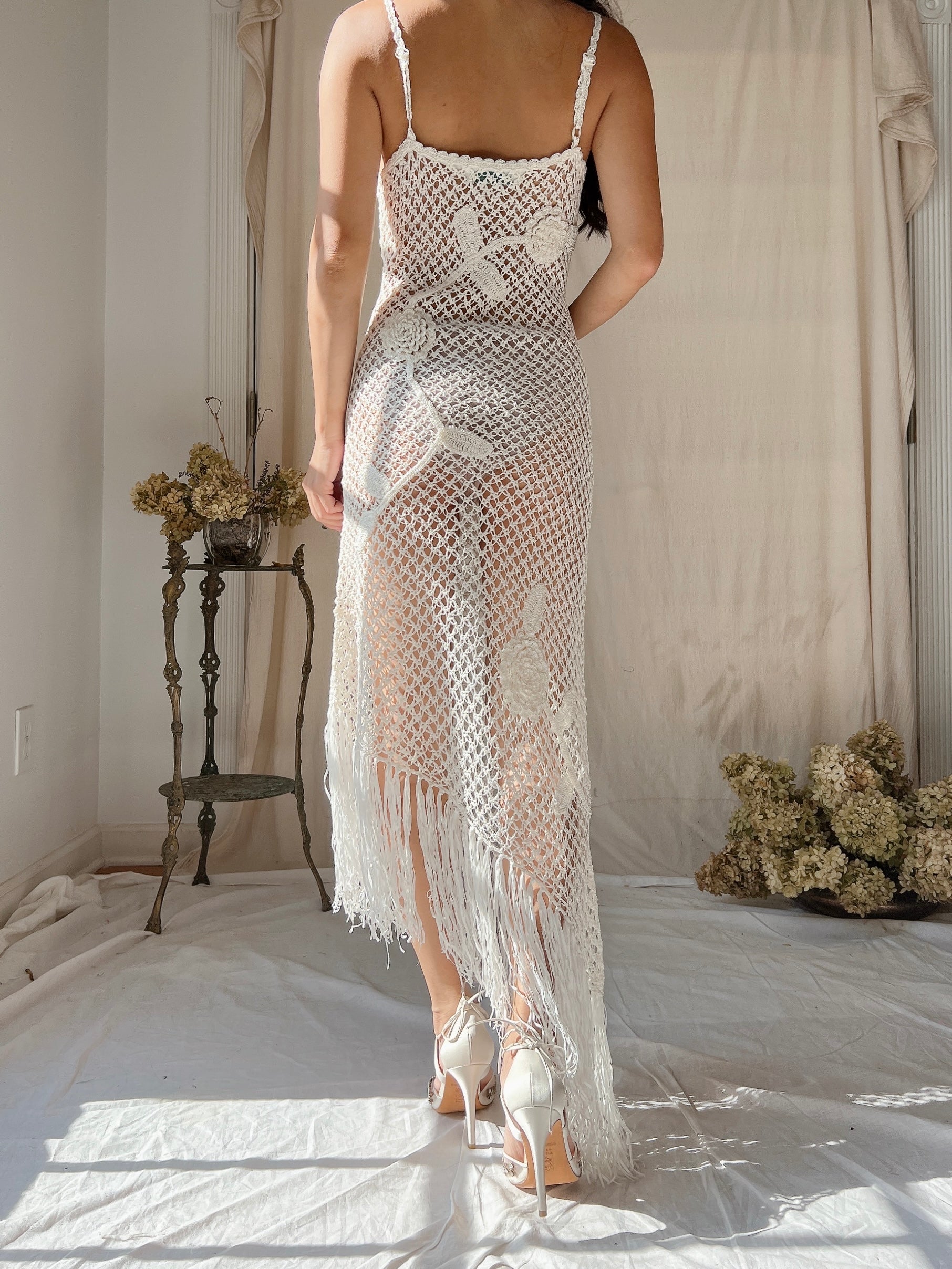 1990s Asymmetrical Hem Crochet Ivory Dress - S/M