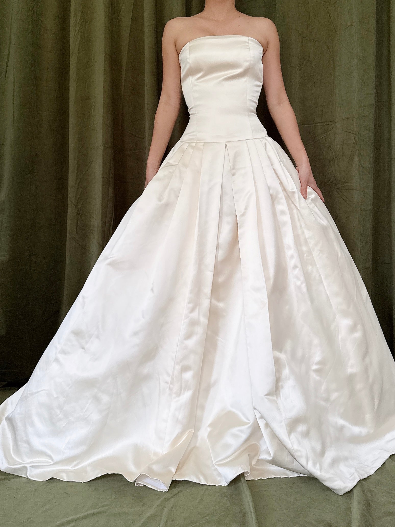 Vintage Romona Kevaza Dress - Size 8- 28W/34B/54L