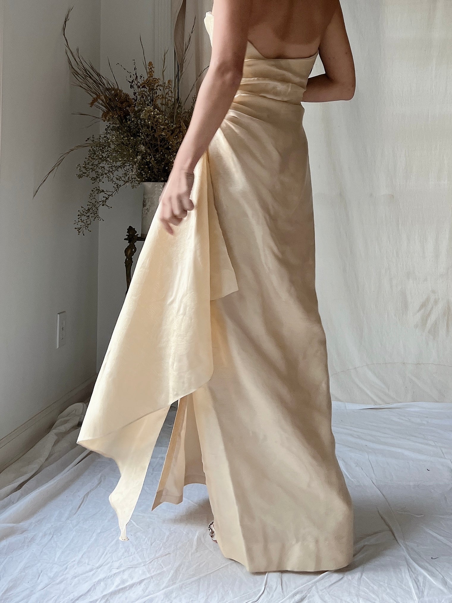 Vintage Eggshell Dupioni Silk Dress - S/4
