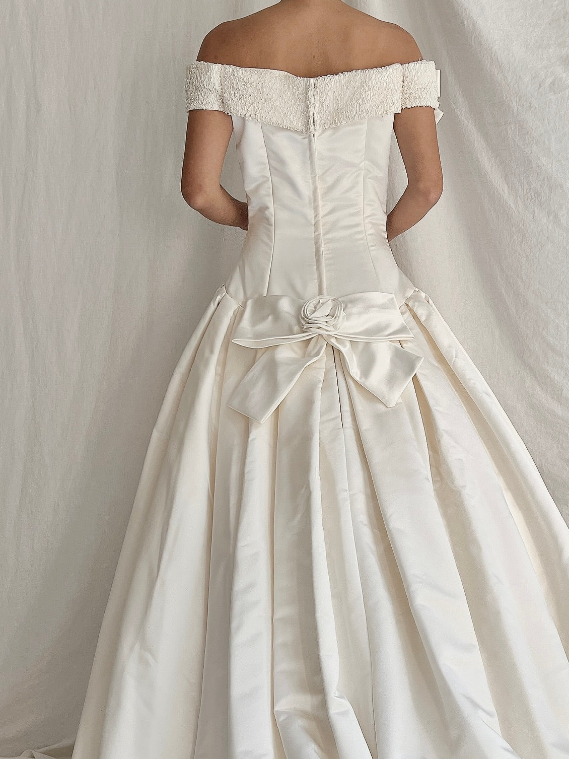2000s Demetrios Satin Off-the-Shoulder Gown - XS/2-4
