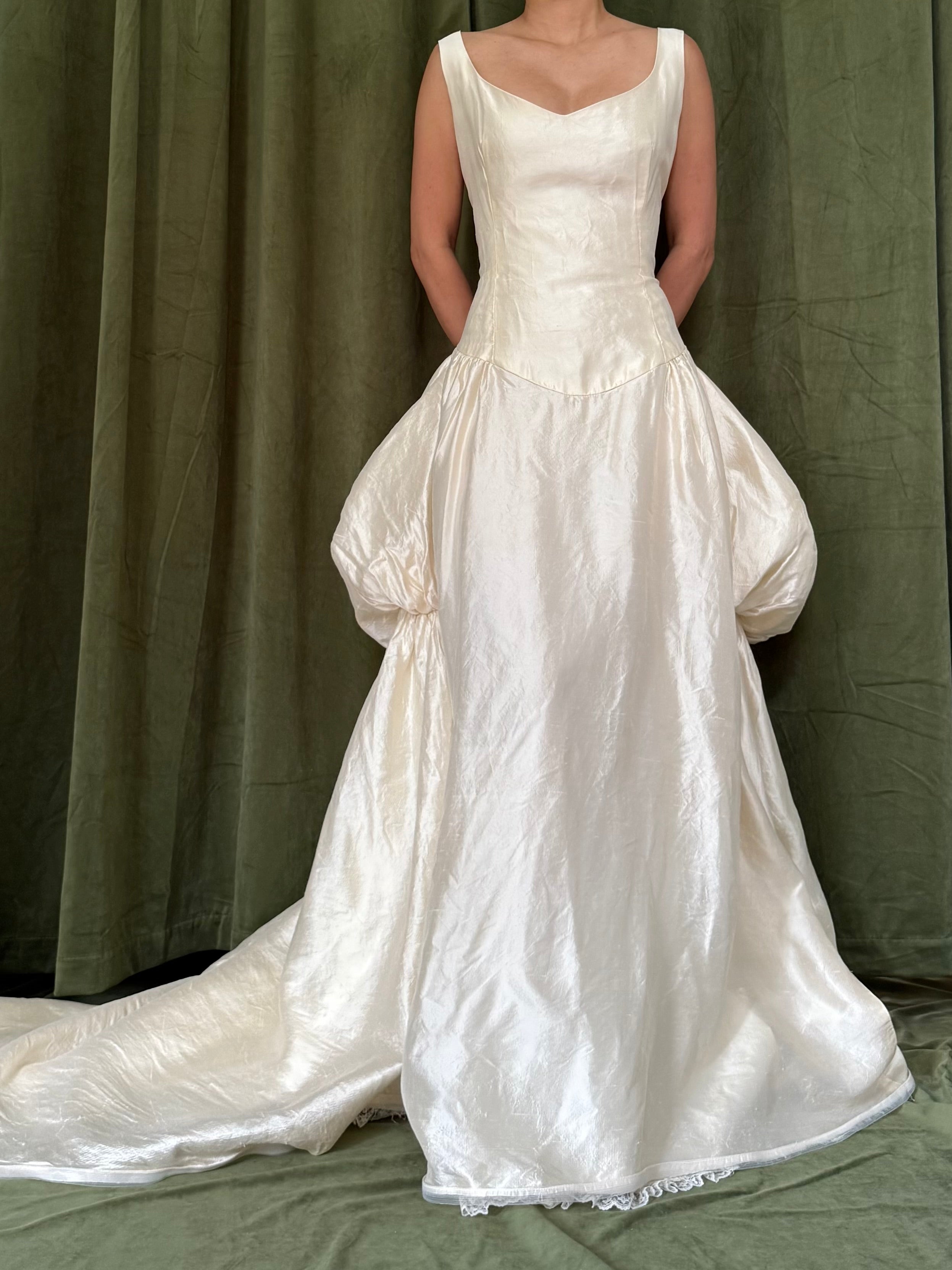 1990s Raw Silk Scoop Neck Gown - M/6