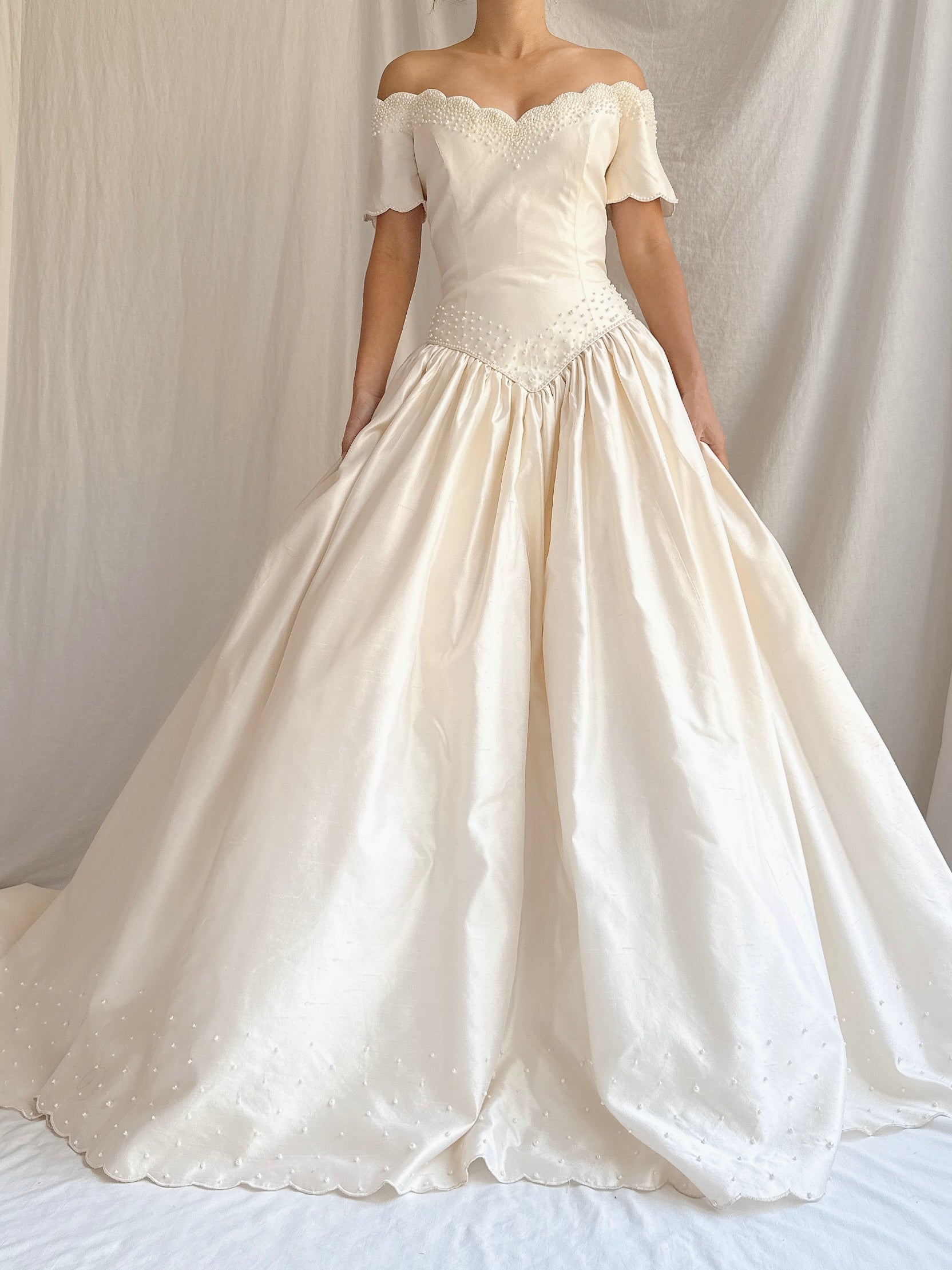 1980s Pearl Beaded Off-the-Shoulder Gown - M/6