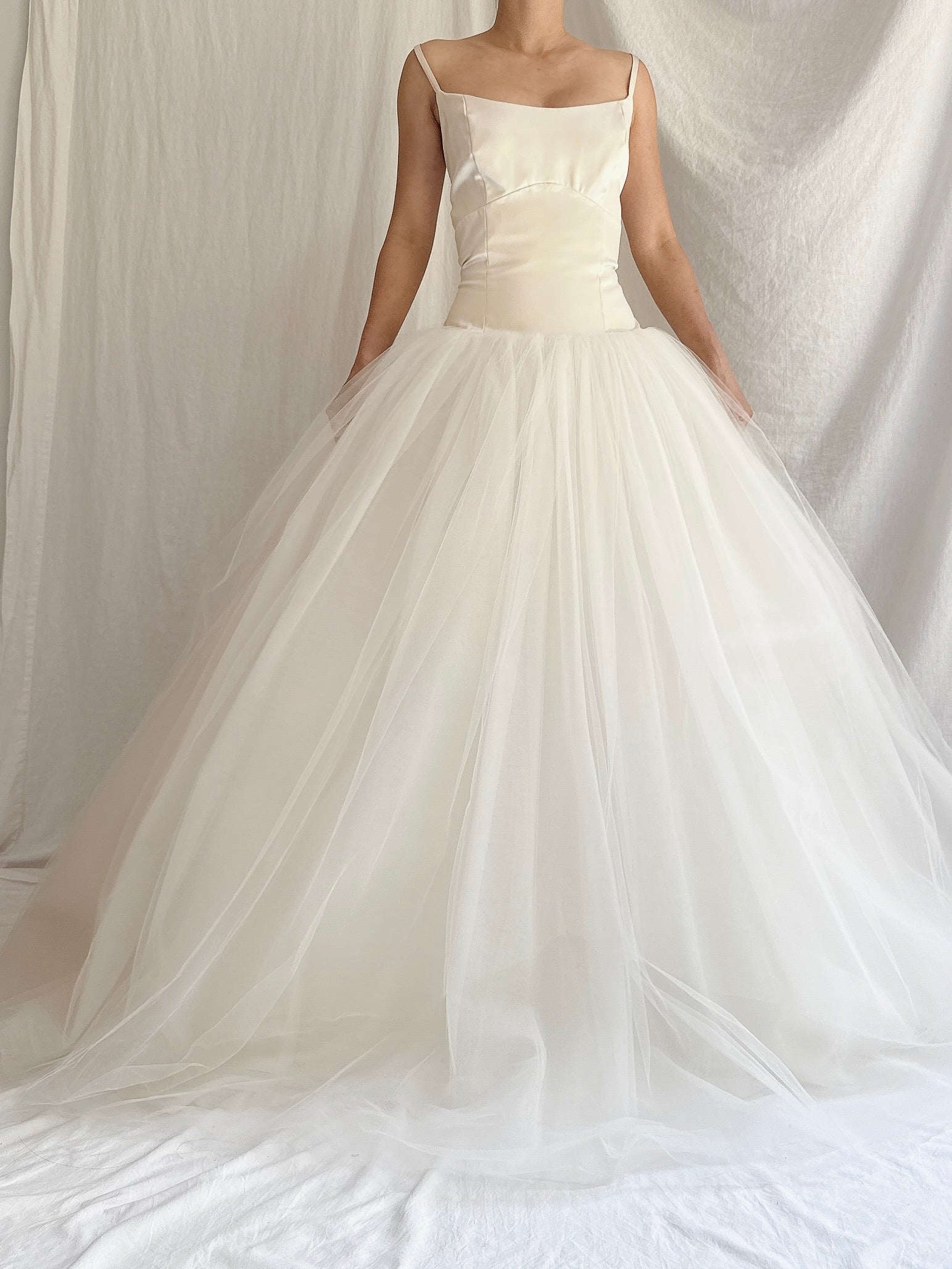 Vintage Monique Llhuilier Silk and Tulle Gown - M/6/8