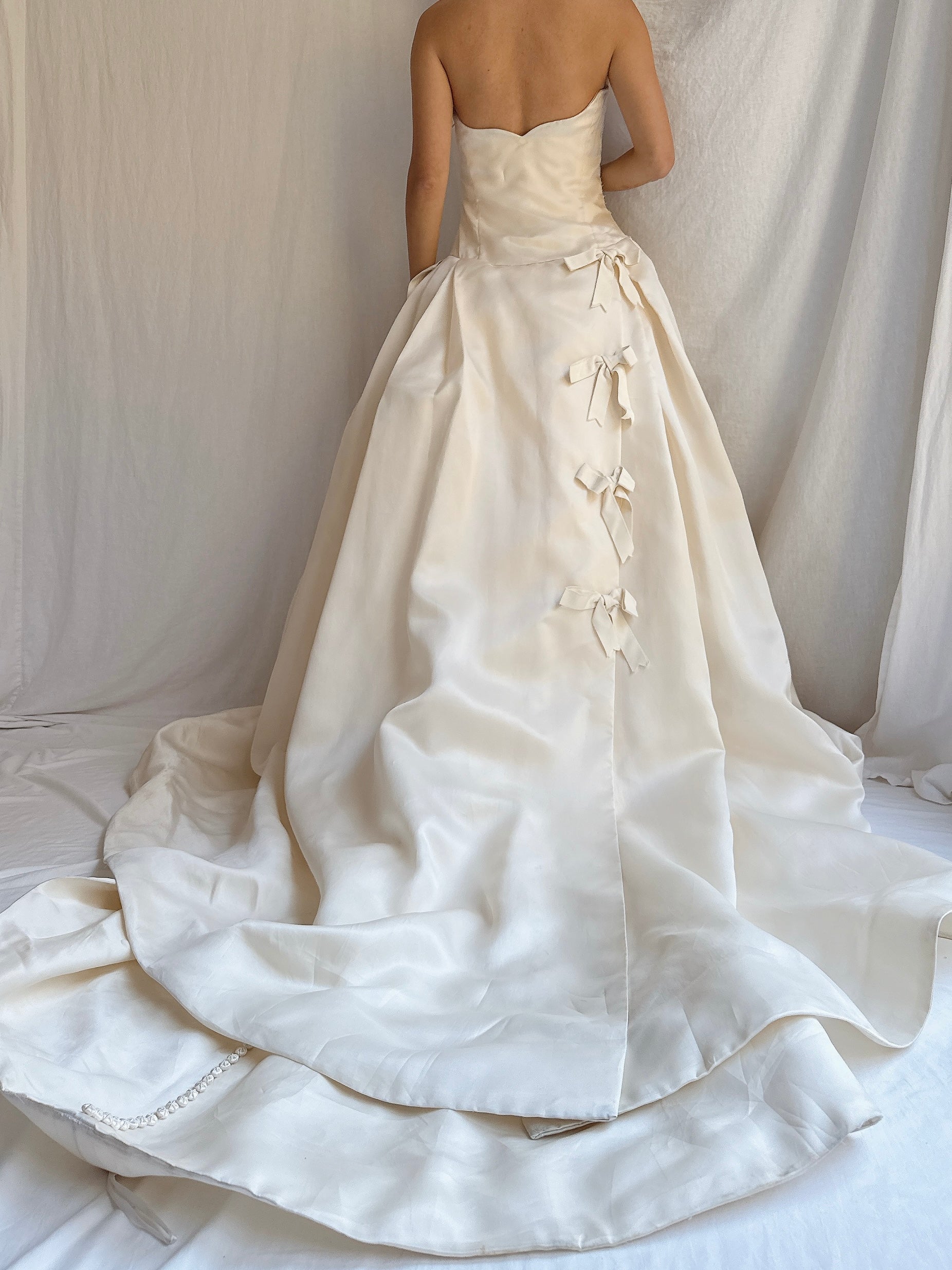 Vintage Kleinfeld Couture Silk Organza Gown - M 6/8